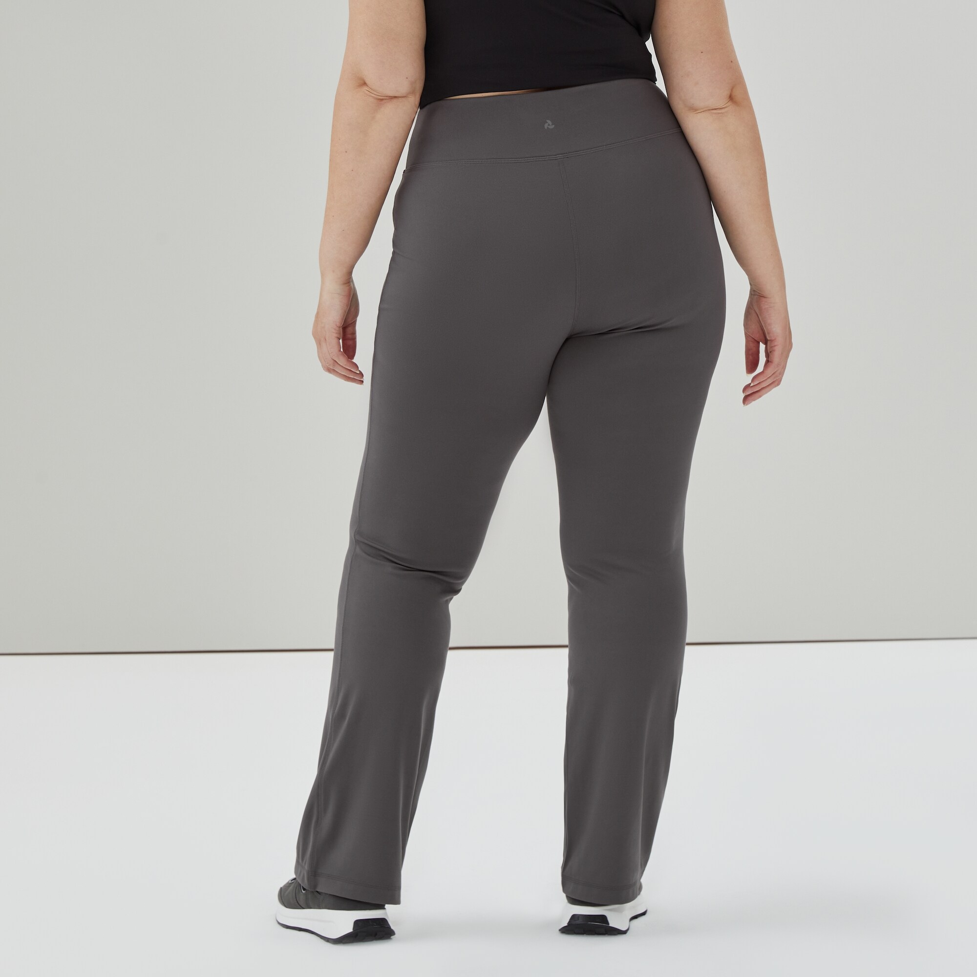 Pantalon sport à jambe droite équilibre Femmes+