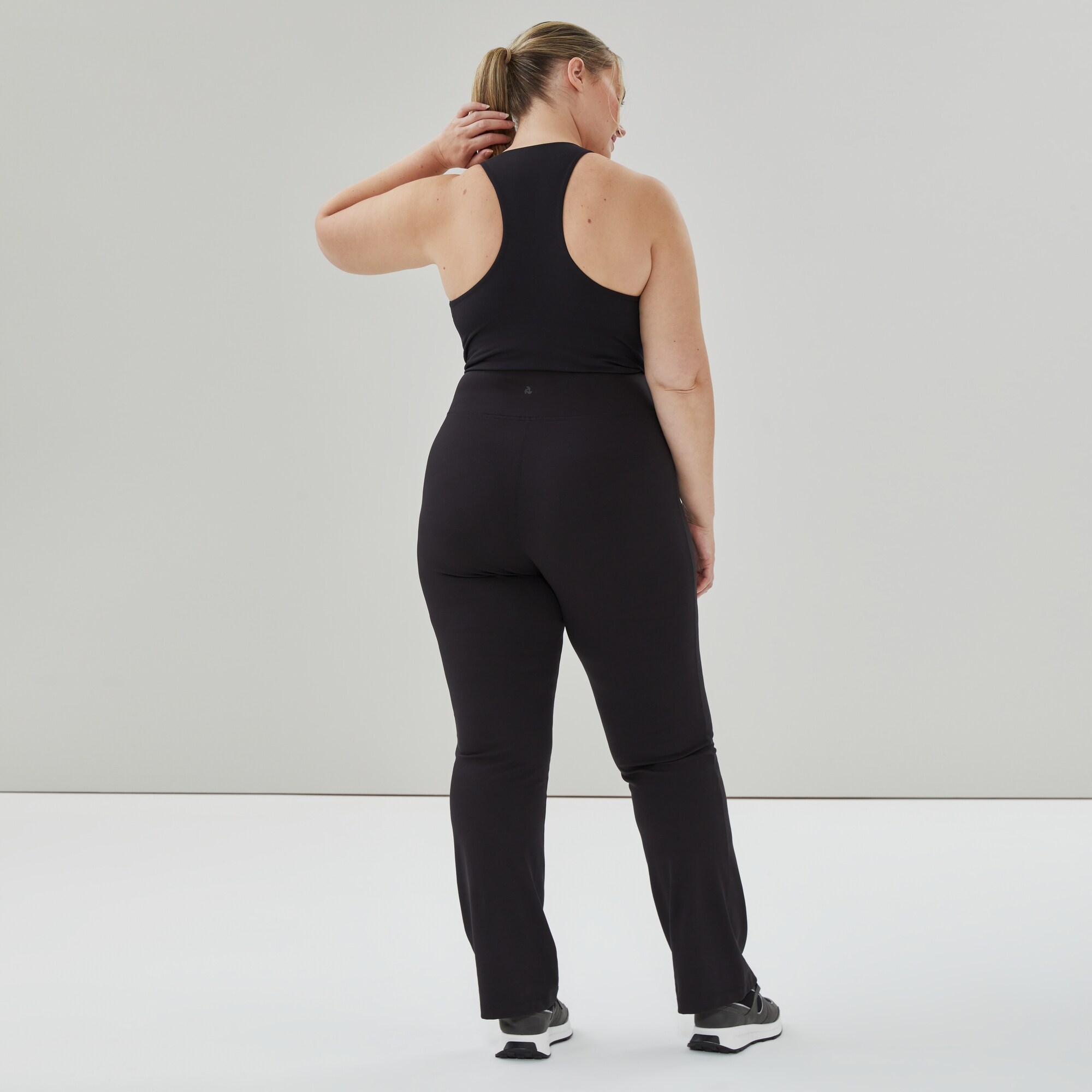 Pantalon sport à jambe droite équilibre Femmes+