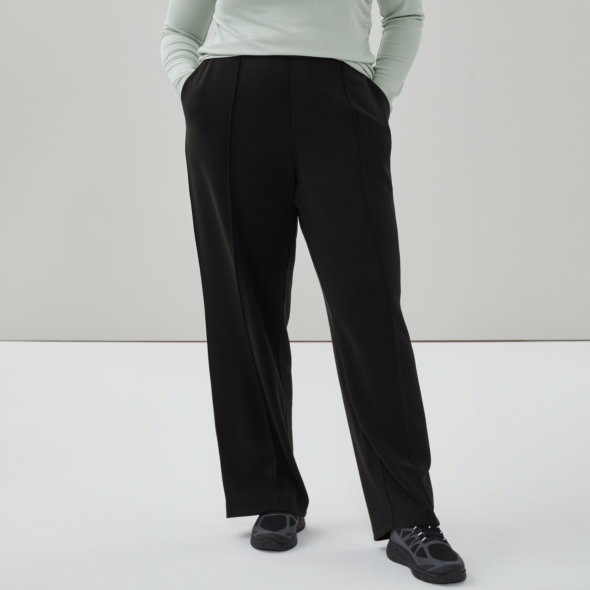 Women+ SoftWash Pintuck Sweatpant