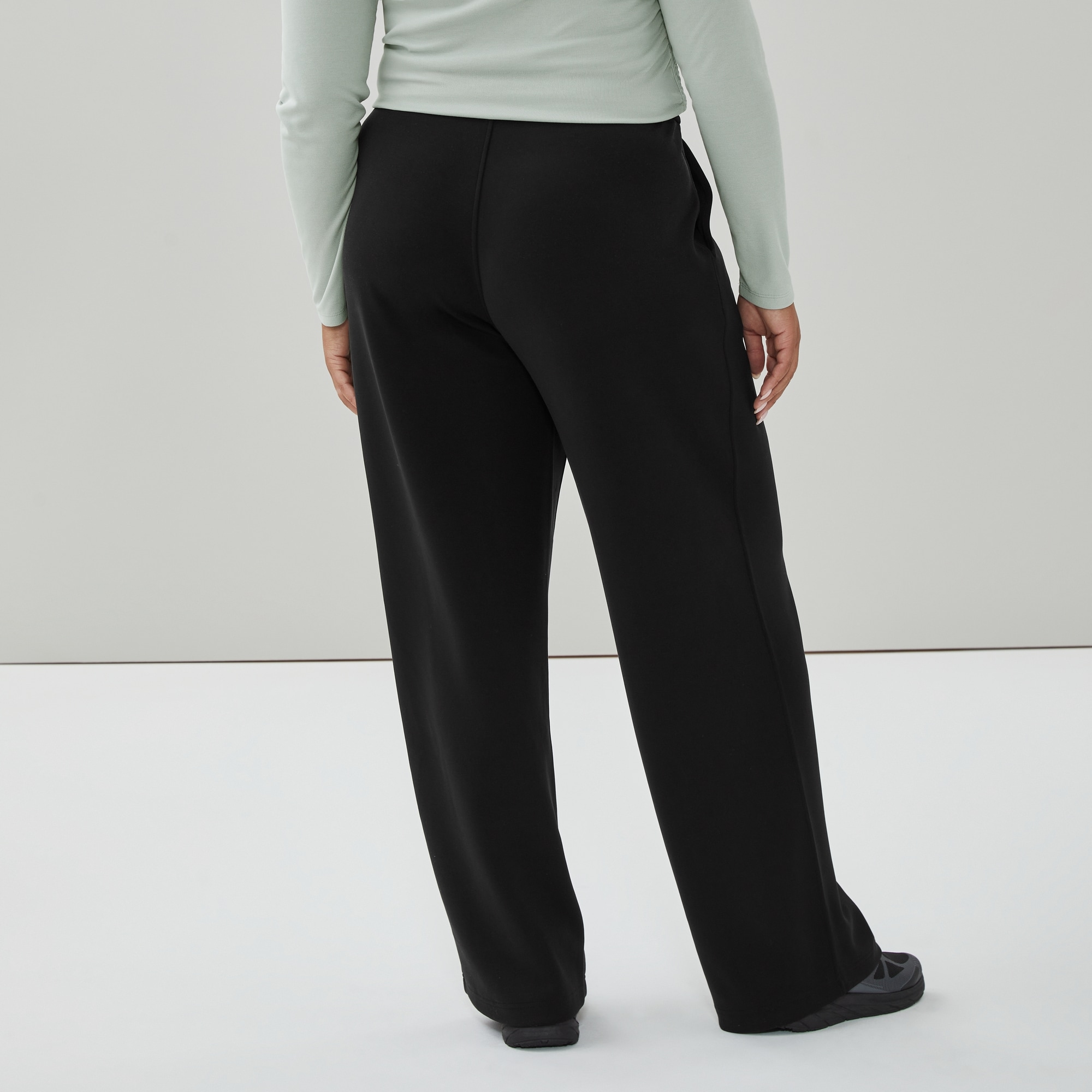 Women+ SoftWash Pintuck Sweatpant
