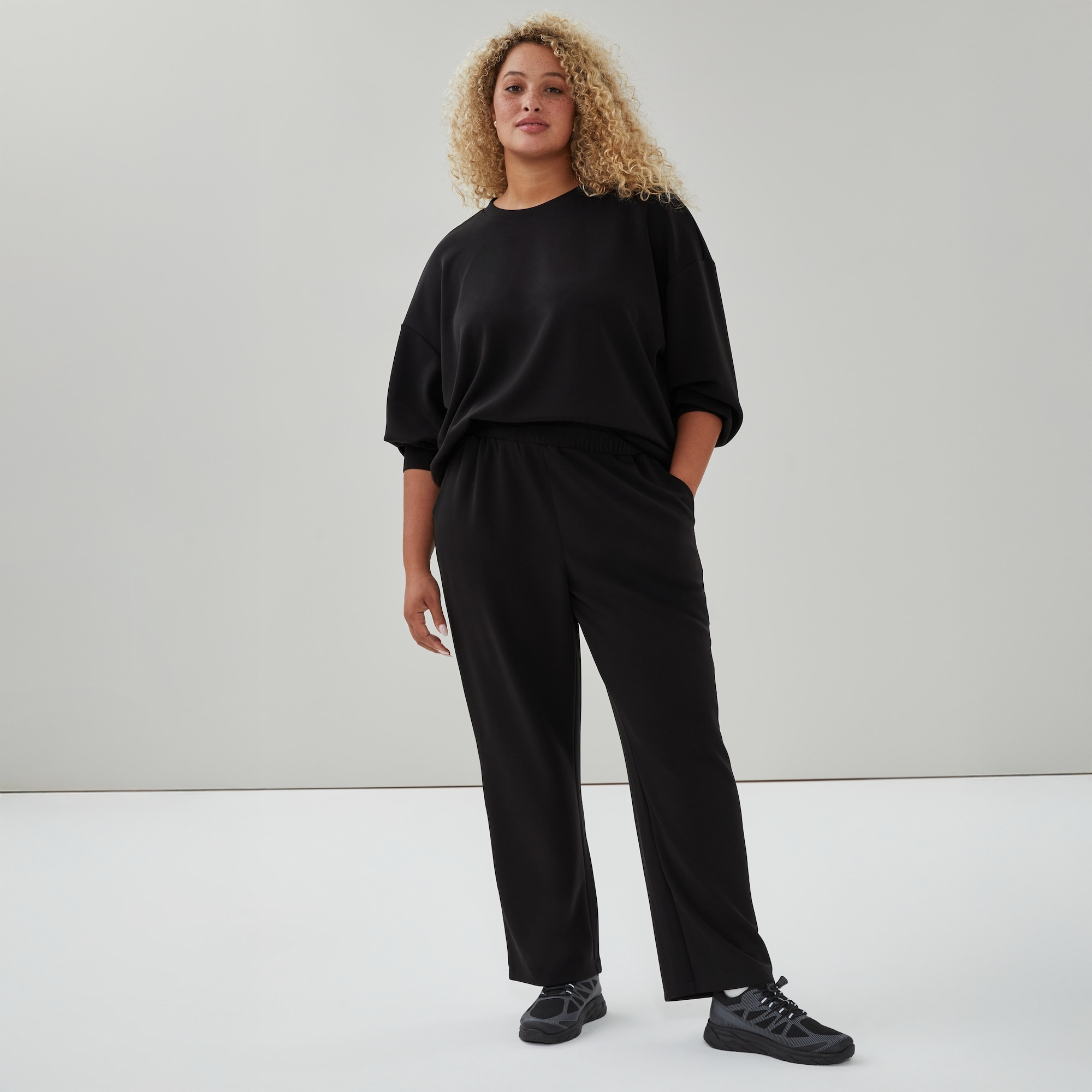 Women+ SoftWash Sweatpant