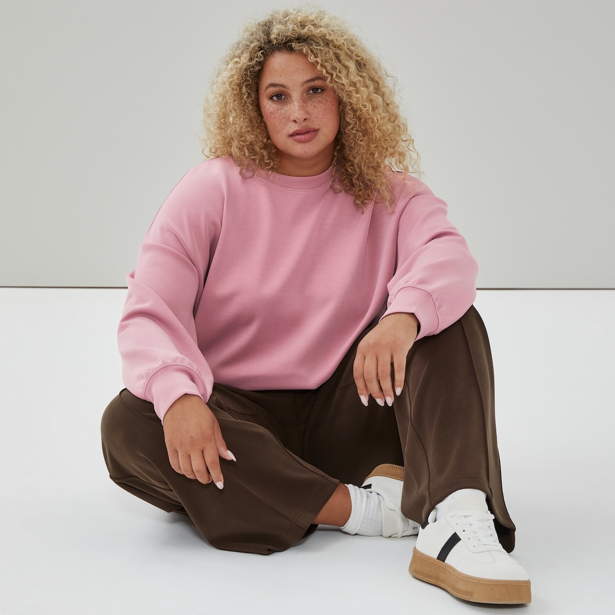 Women+ SoftWash Cropped Sweatshirt - Rose
