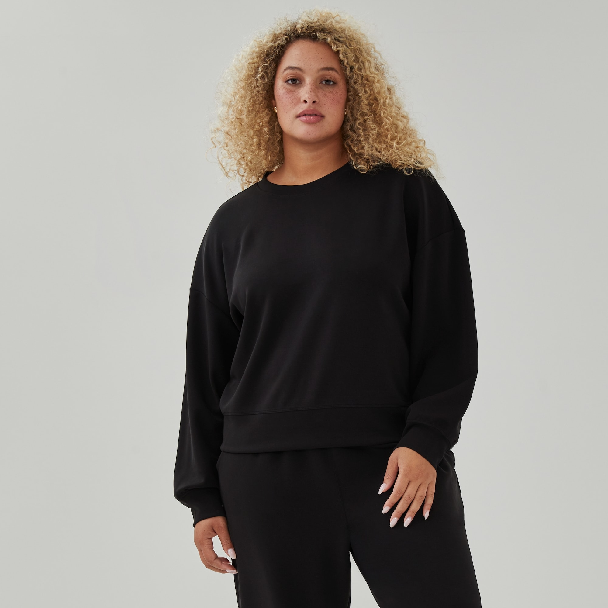 Women+ SoftWash Cropped Sweatshirt