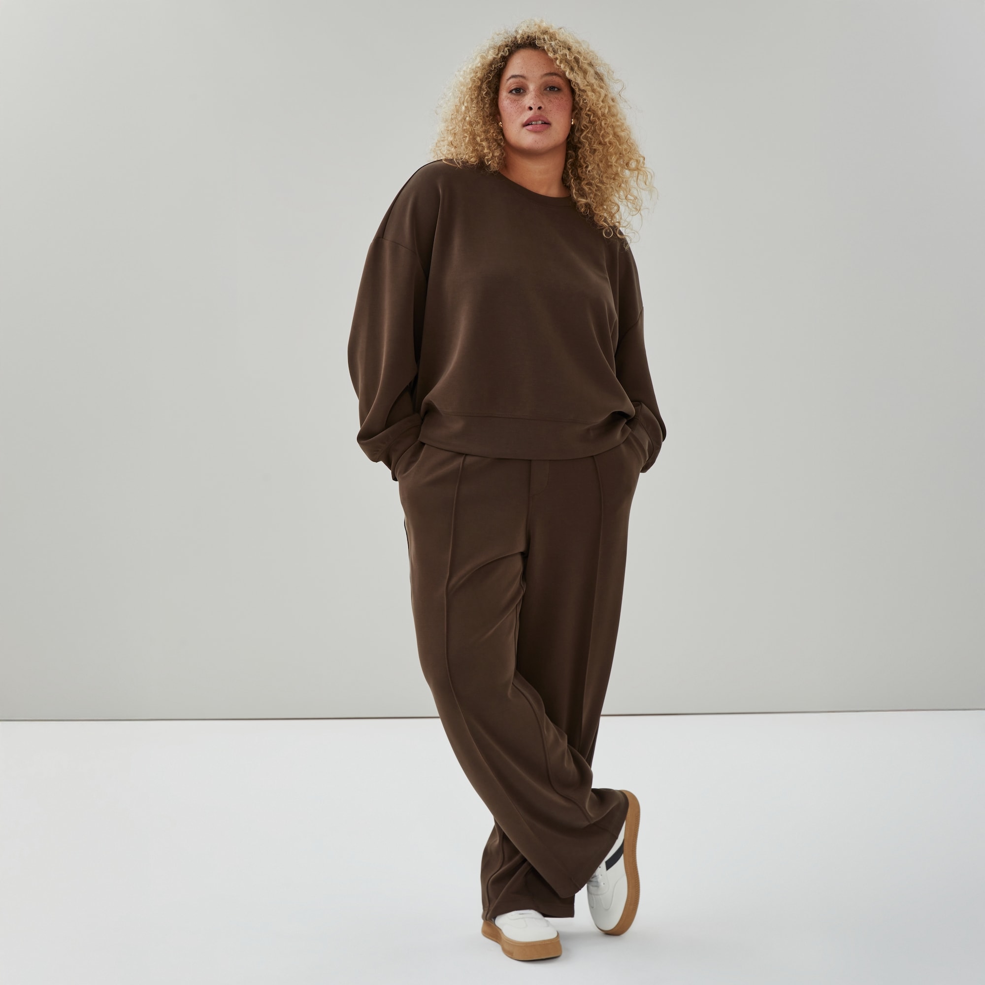 Women+ SoftWash Cropped Sweatshirt
