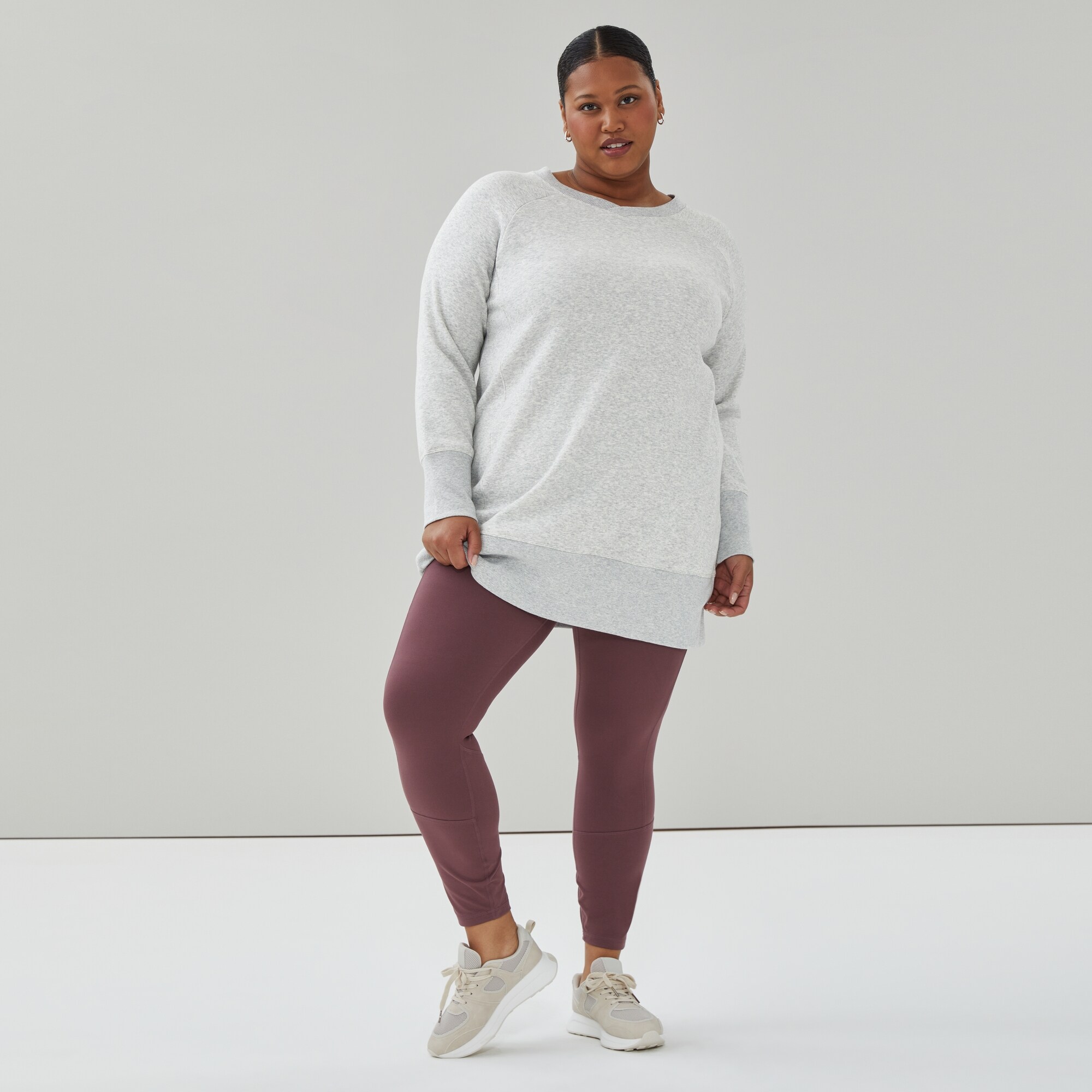 Chandail sport en molleton à col en V Femmes+