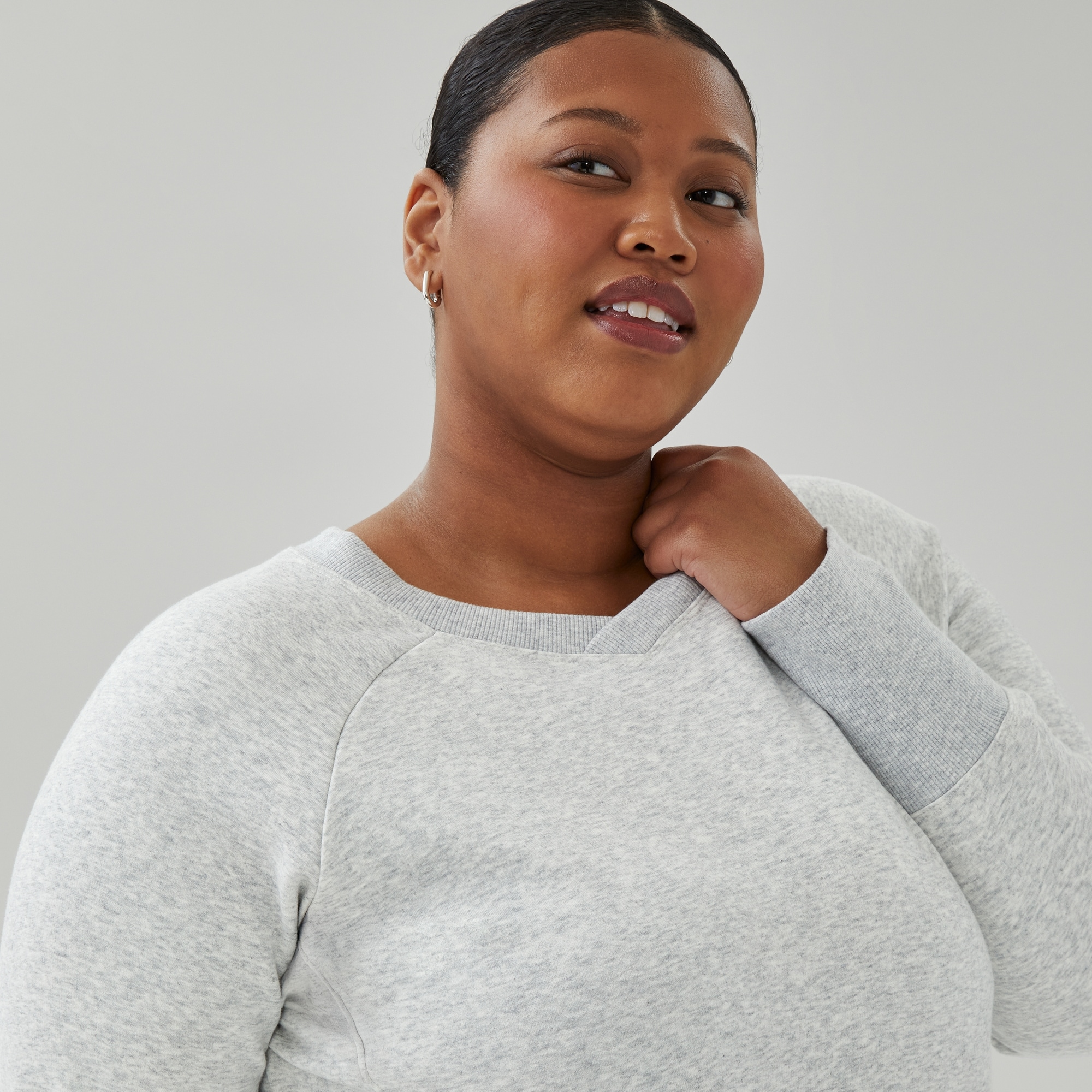Women+ Active Fleece V-Neck Sweatshirt