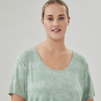 Joe Fresh T-shirt sport à col rond Femmes+ 1 ea, 19,00 $/1ch