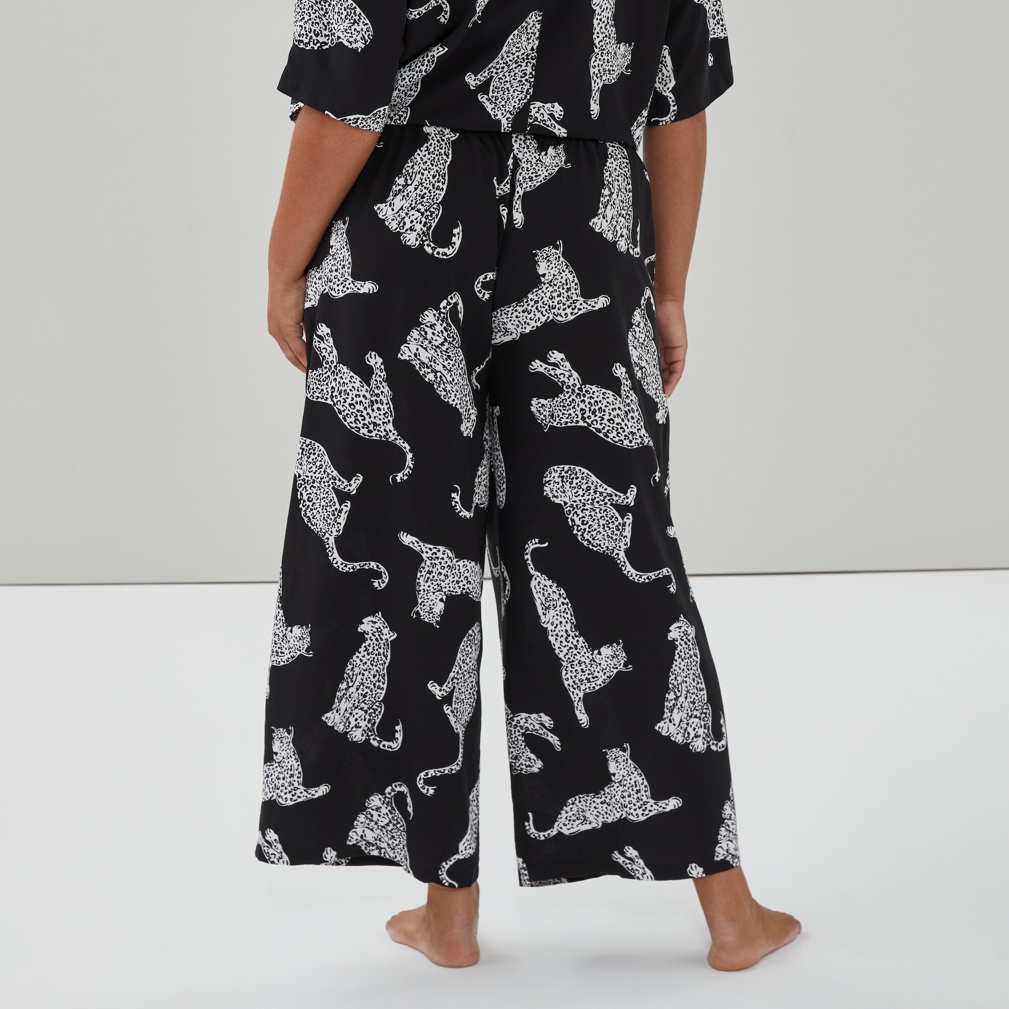 Women+ Printed Cropped Sleep Pant