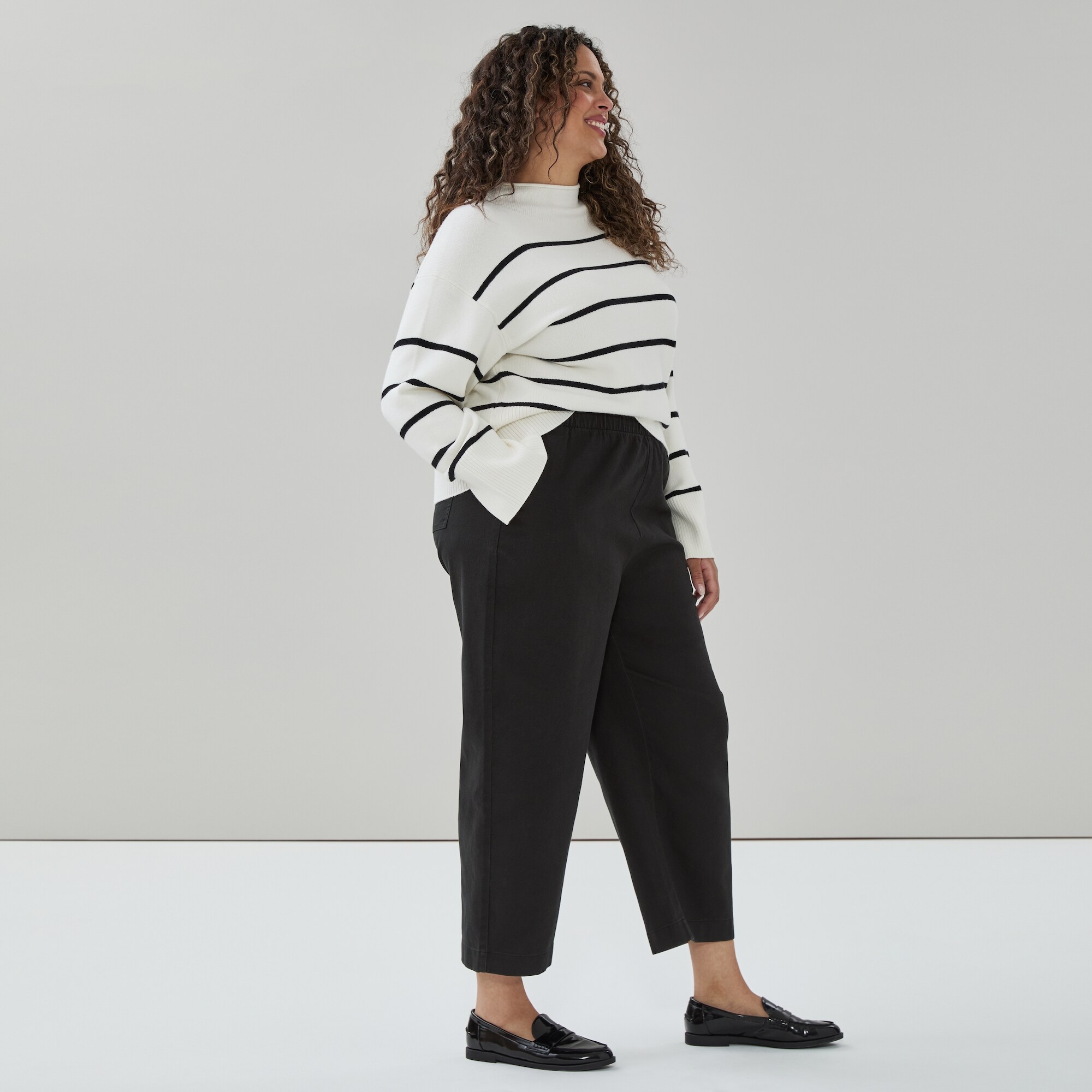 Women+ Pull-On Ankle Pant