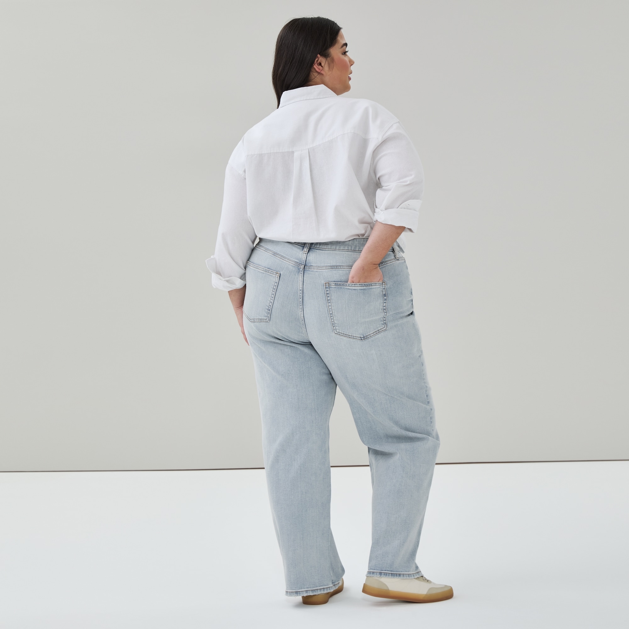 Women+ Wide Leg Light Wash Jean