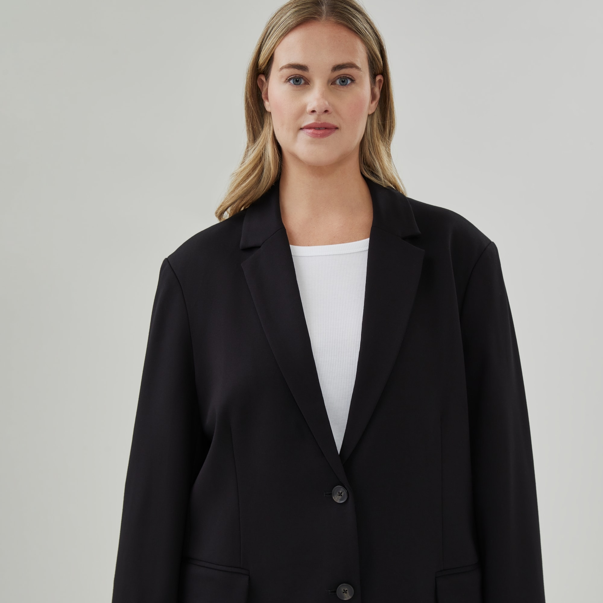 Women+ Oversized Blazer