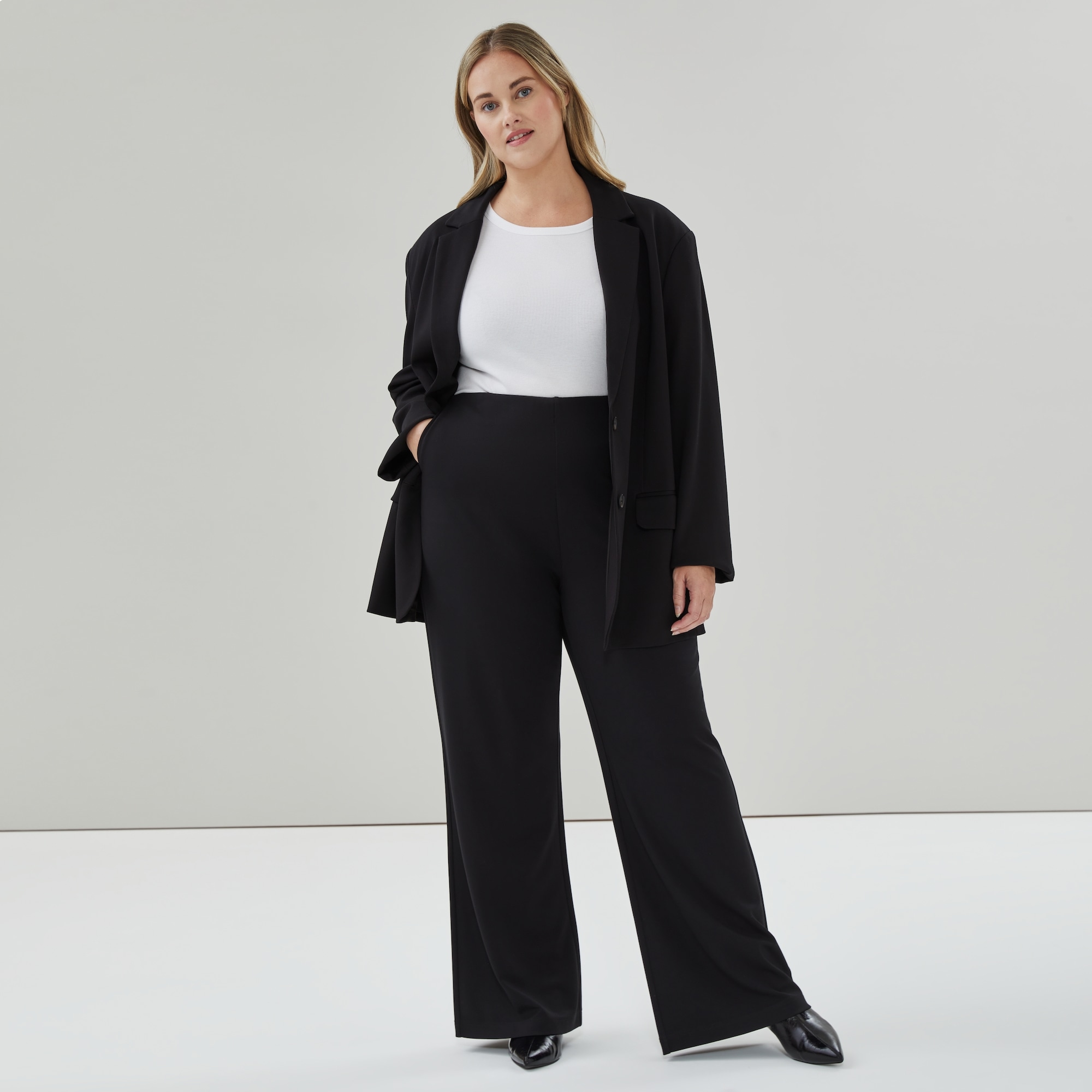 Pantalon à jambe large en point de Rome Femmes+