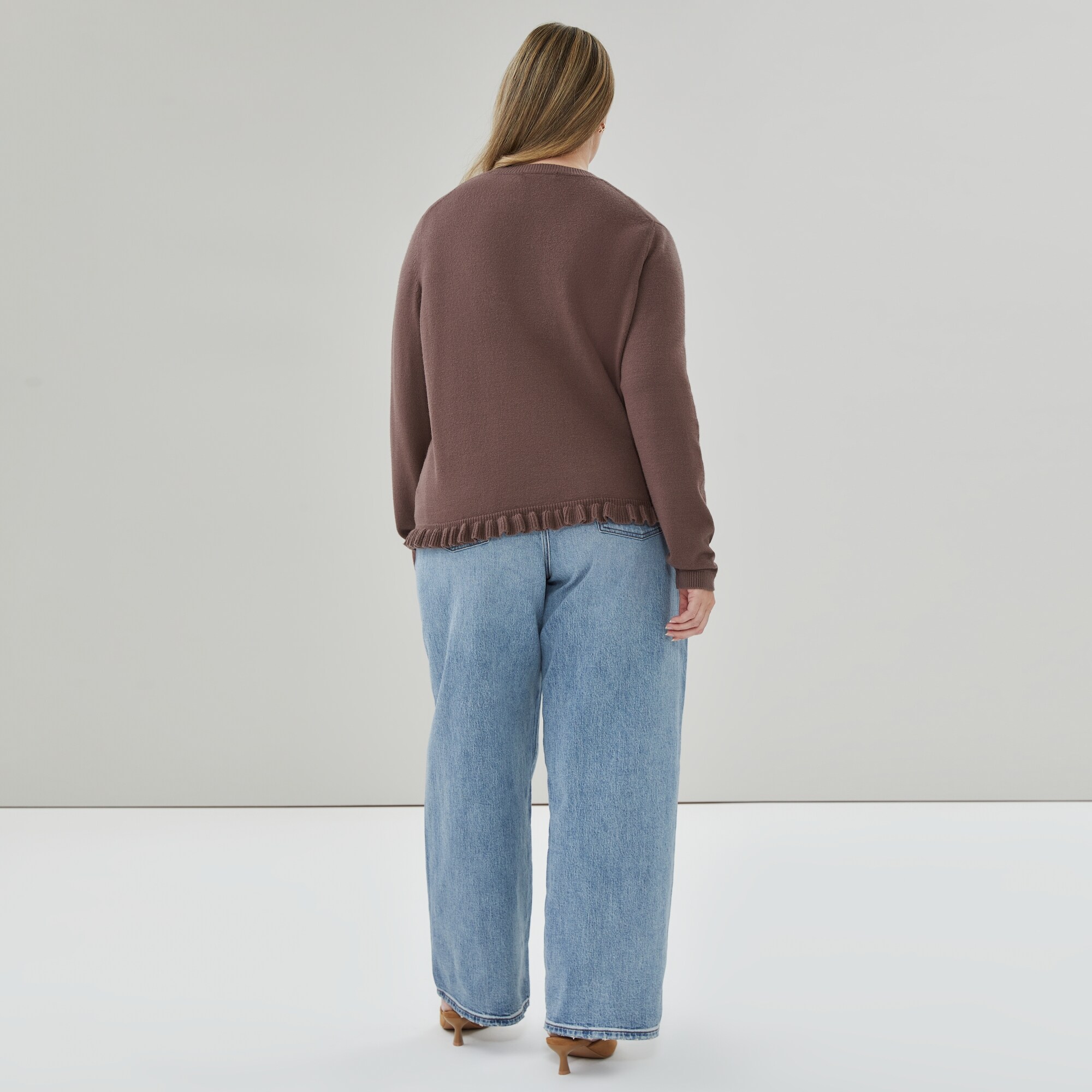 Chandail en tricot avec ourlet à volants Femmes+
