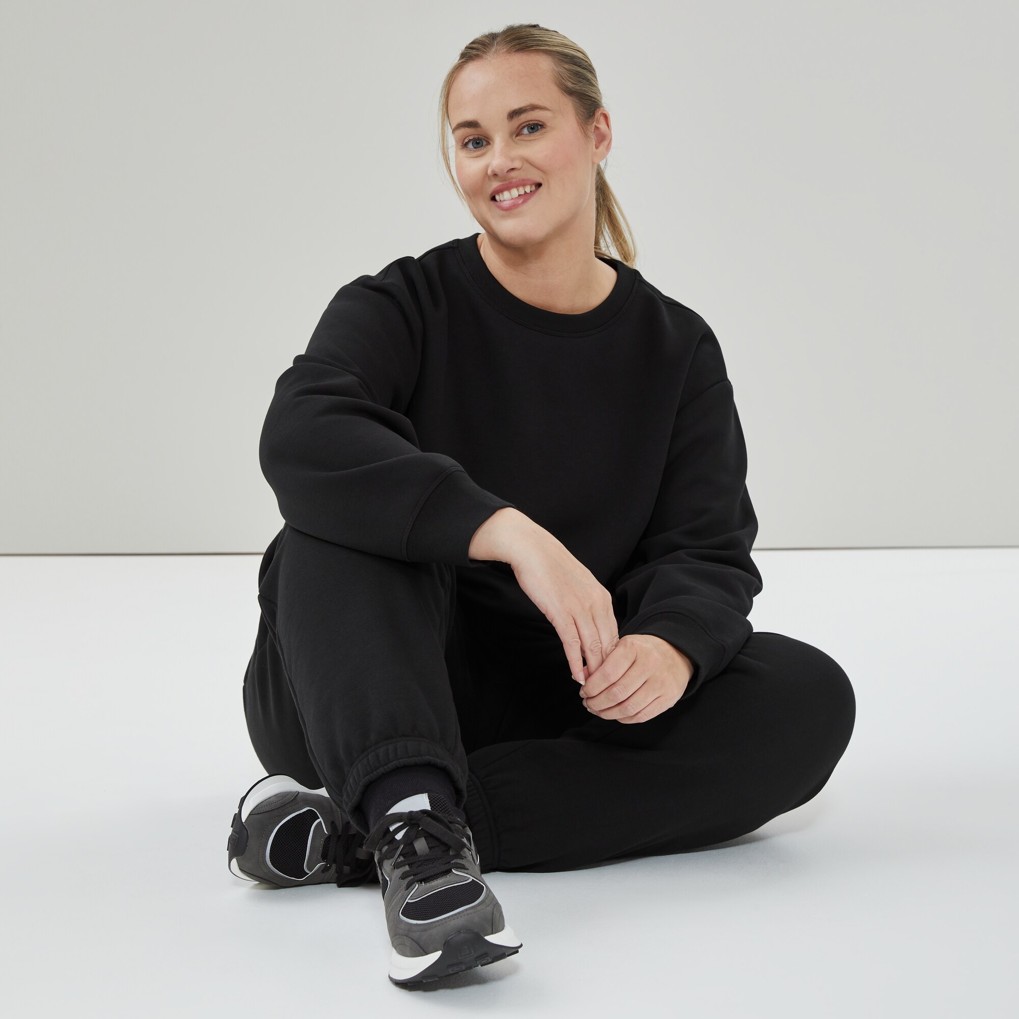 Women+ CozyFleece Crewneck Sweatshirt
