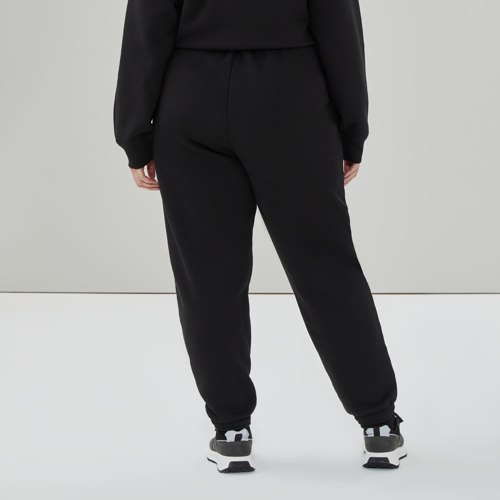 Women+ CozyFleece Relaxed Sweatpants
