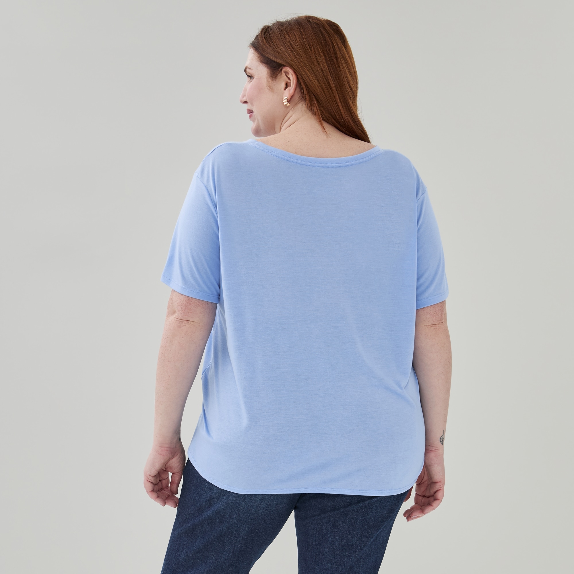 T-shirt à col en V Femmes+