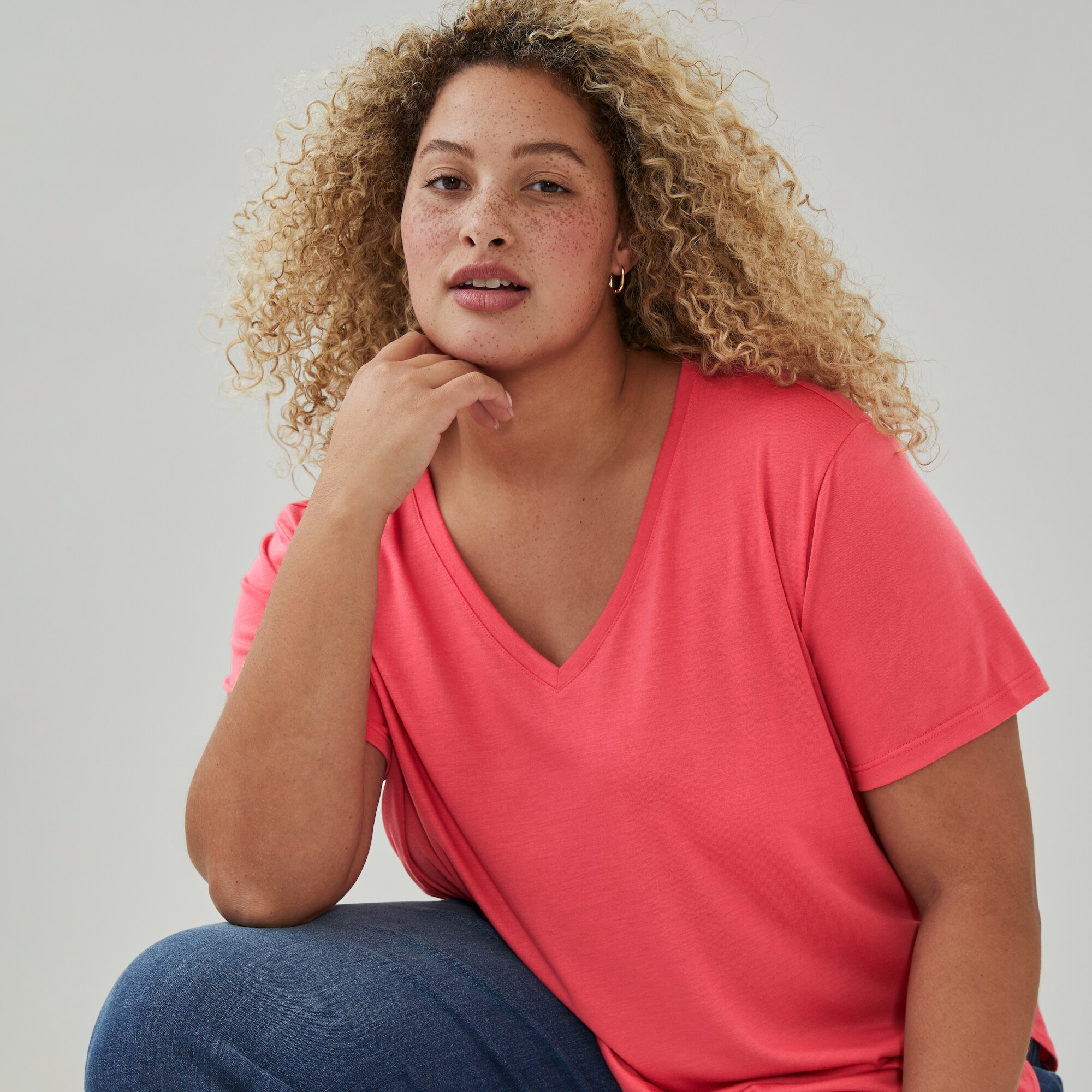 T-shirt à col en&nbsp;V Femmes+