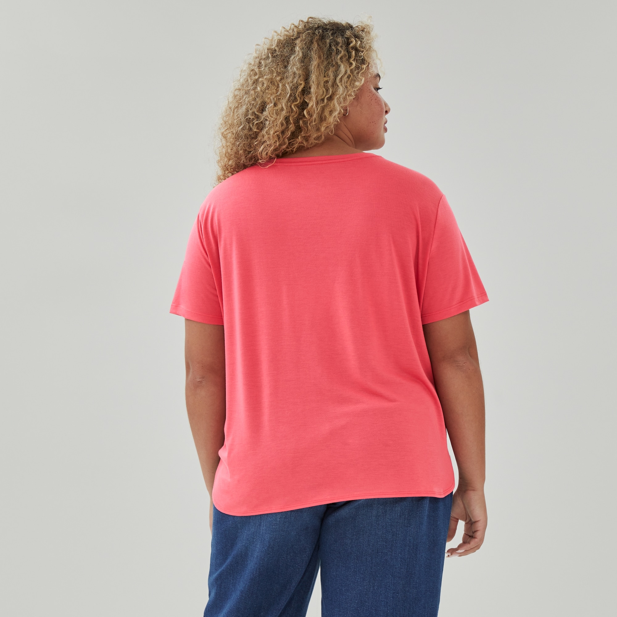 T-shirt à col en&nbsp;V Femmes+