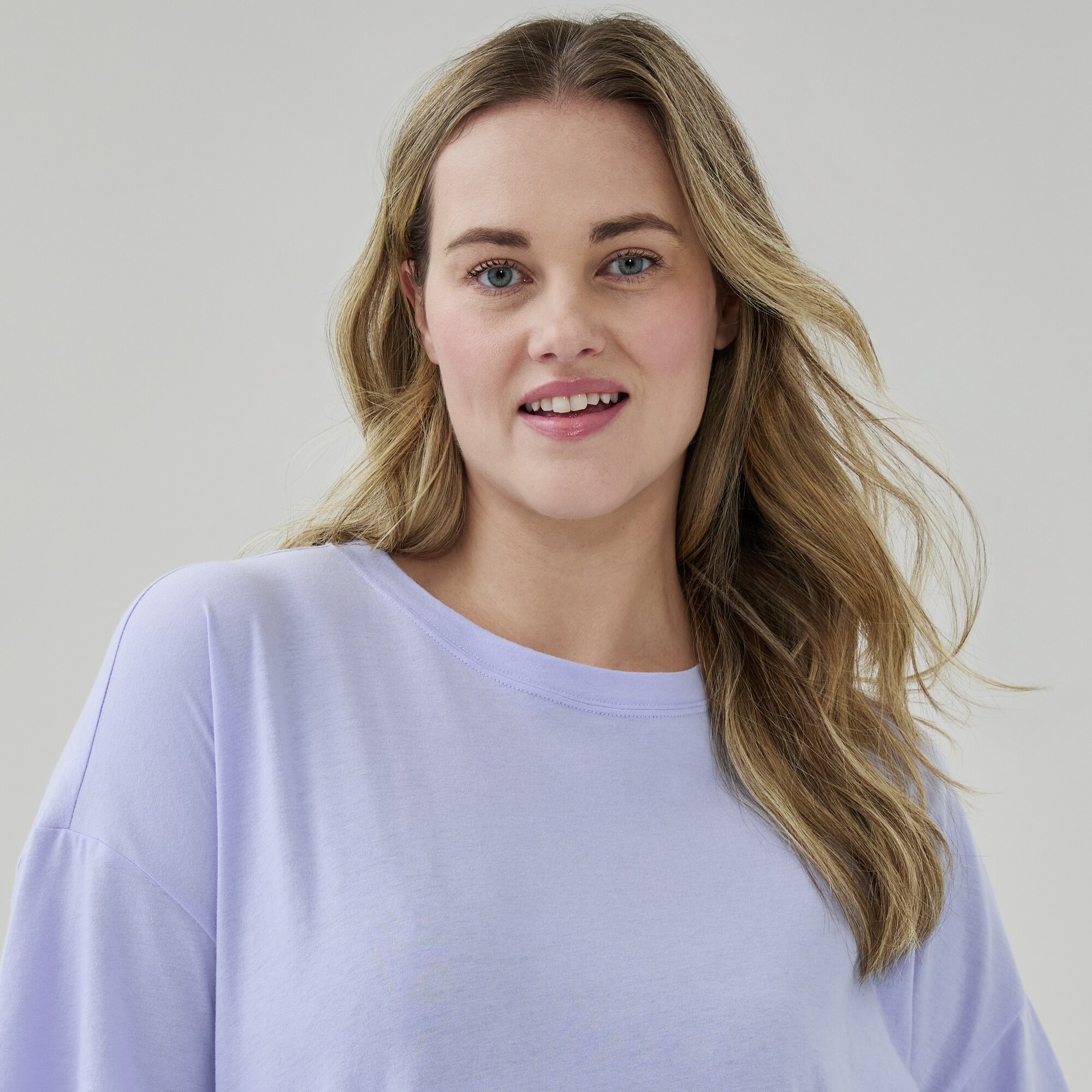 Women+ Relaxed Crewneck T-Shirt