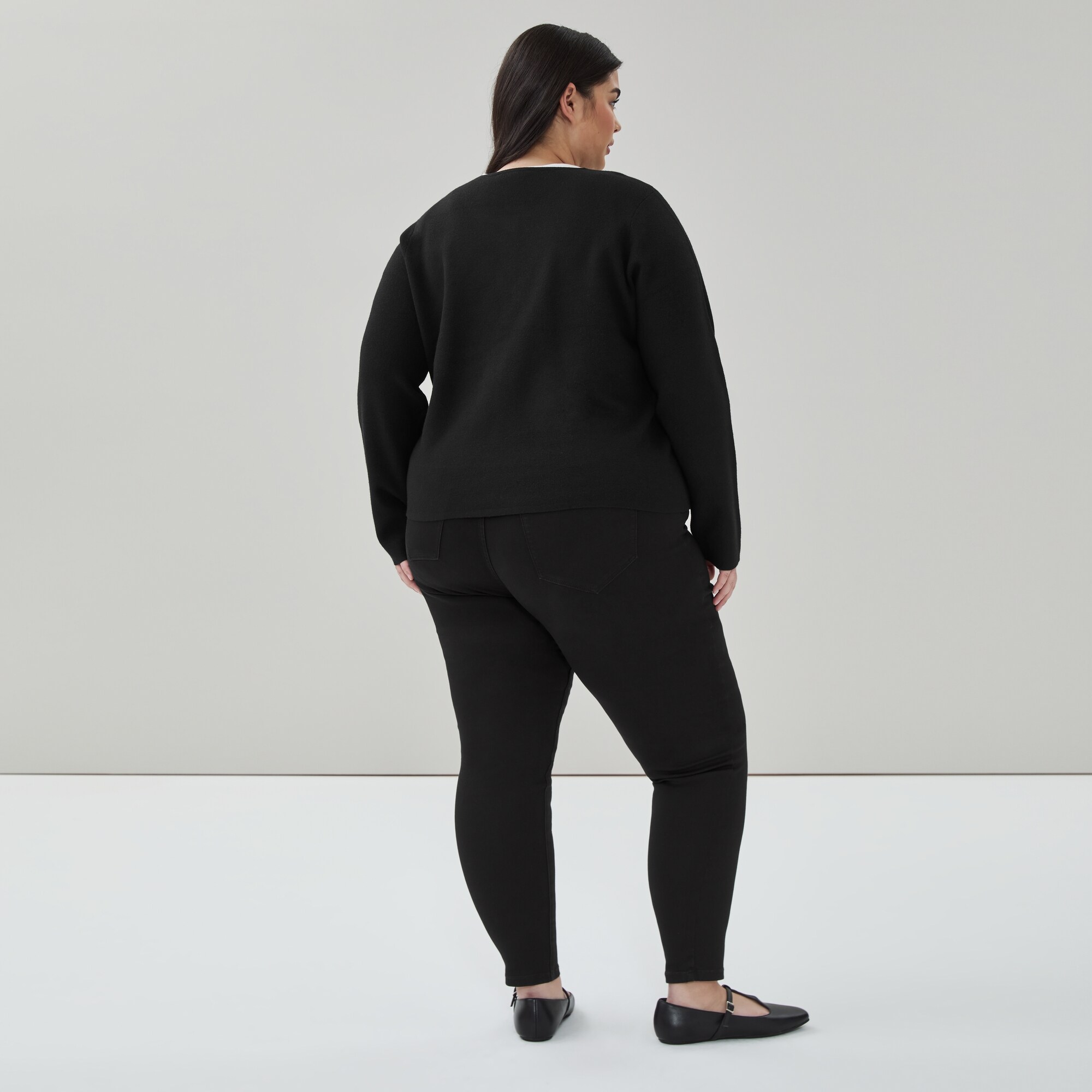 Women+ Pocket Cardigan