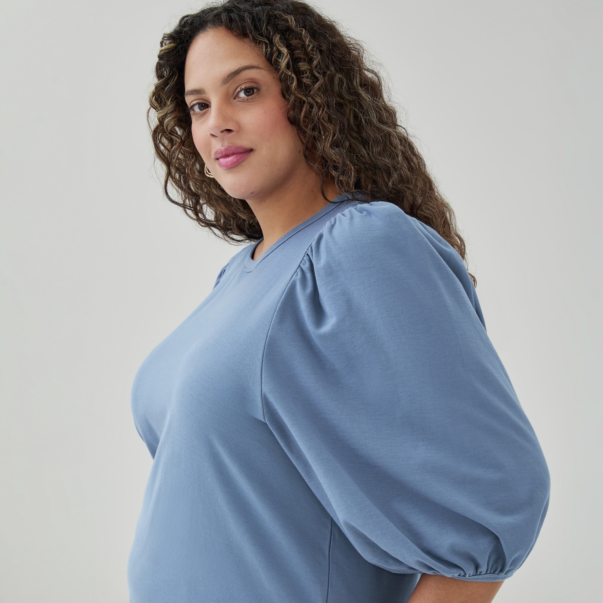 Women+ Heavyweight Cotton Puffed Sleeve Top in Dusty Blue from Joe