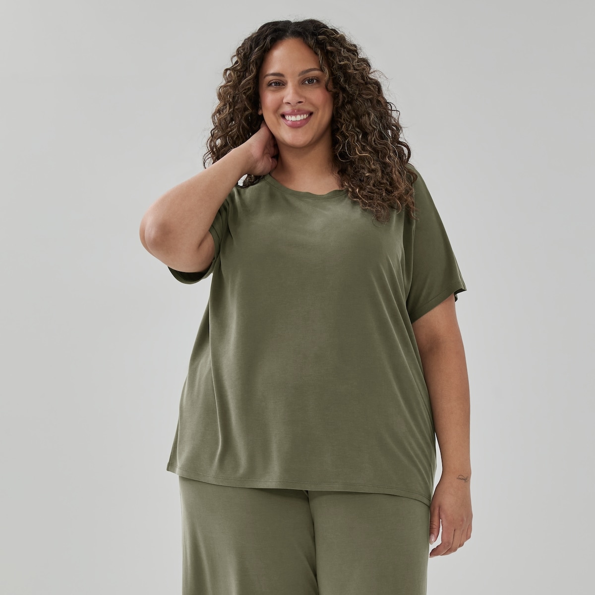 Women+ Sand Wash T-Shirt - Dark Olive