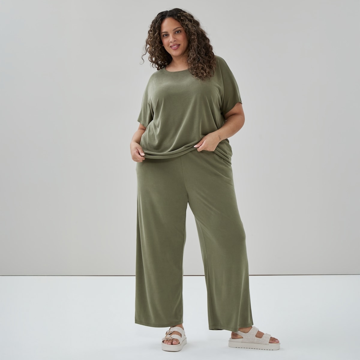 Women+ Sand Wash Wide Leg Pant - Dark Olive