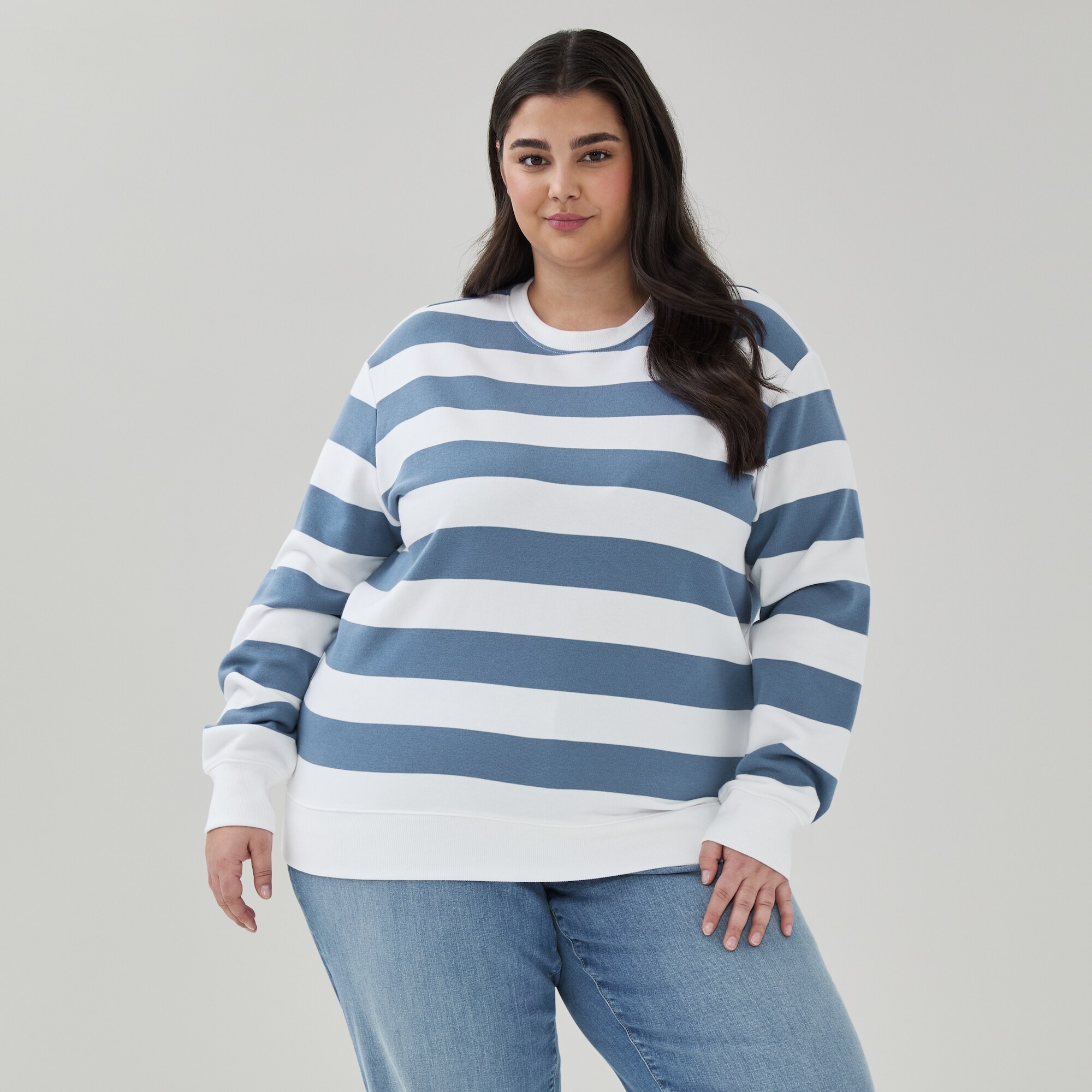 Women+ Striped Sweatshirt