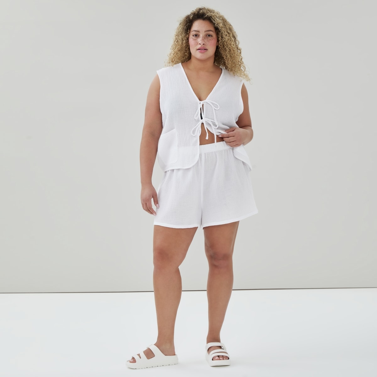 Women+ Crinkle Gauze Cover-Up Short