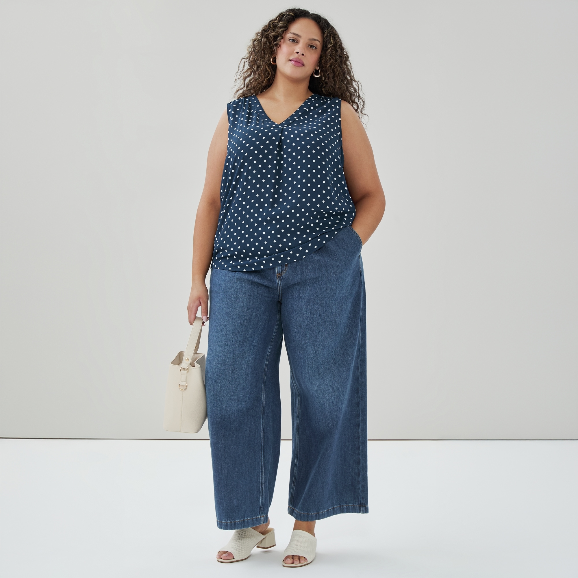 Women+ Printed V-Neck Tank Top in Navy from Joe Fresh