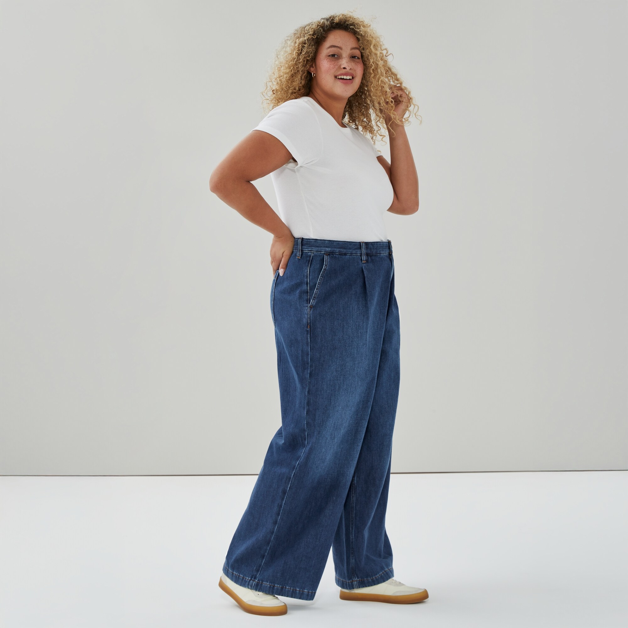 Women+ Dark Wash Wide Leg Jean