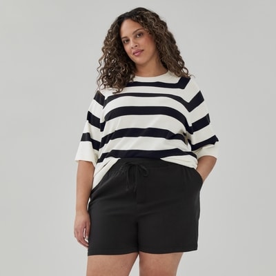 Joe Fresh Short en sergé Femmes+ 1 ea, 29,00 $/1ch