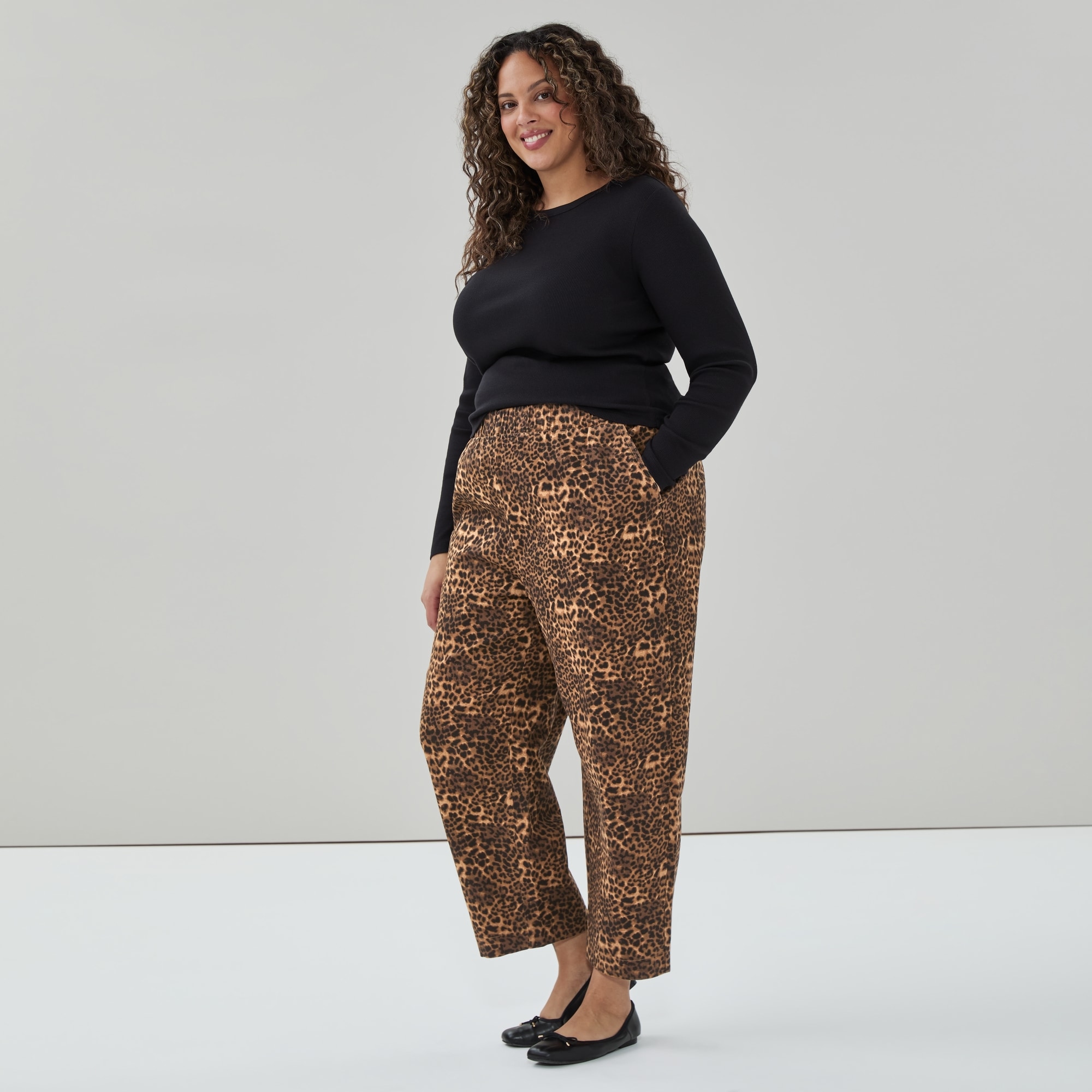 Pantalon imprimé à jambe large en sergé Femmes+