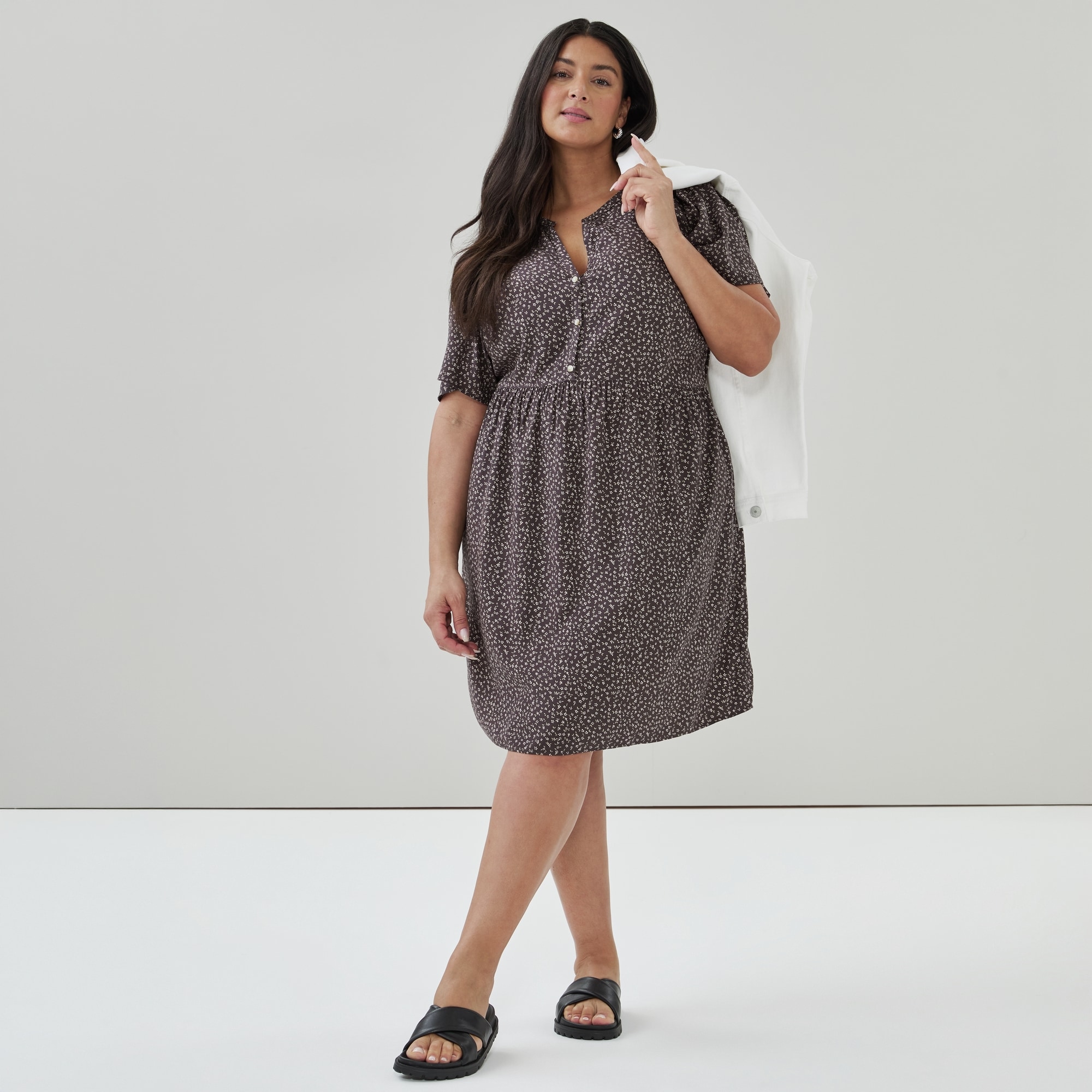 Women+ Flutter Sleeve Dress in Grey from Joe Fresh