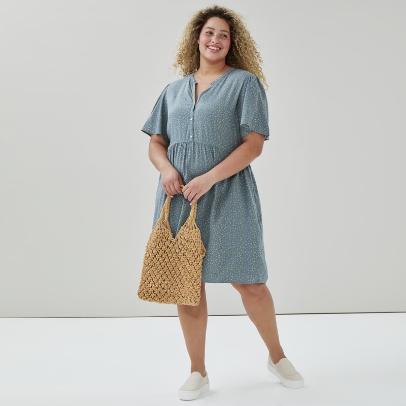 Joe Fresh Women+ Flutter Sleeve Dress - 1 ea | Loblaws
