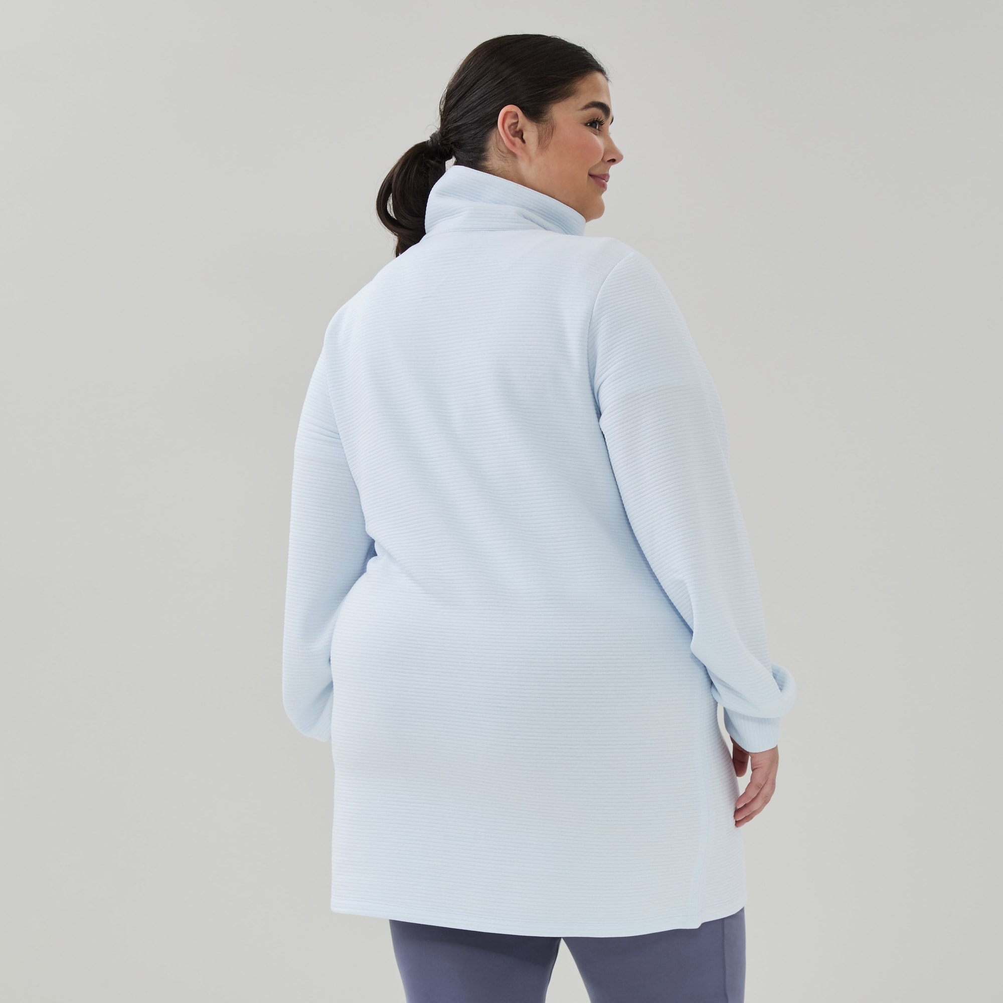Chandail sport à fermeture éclair un quart Femmes+
