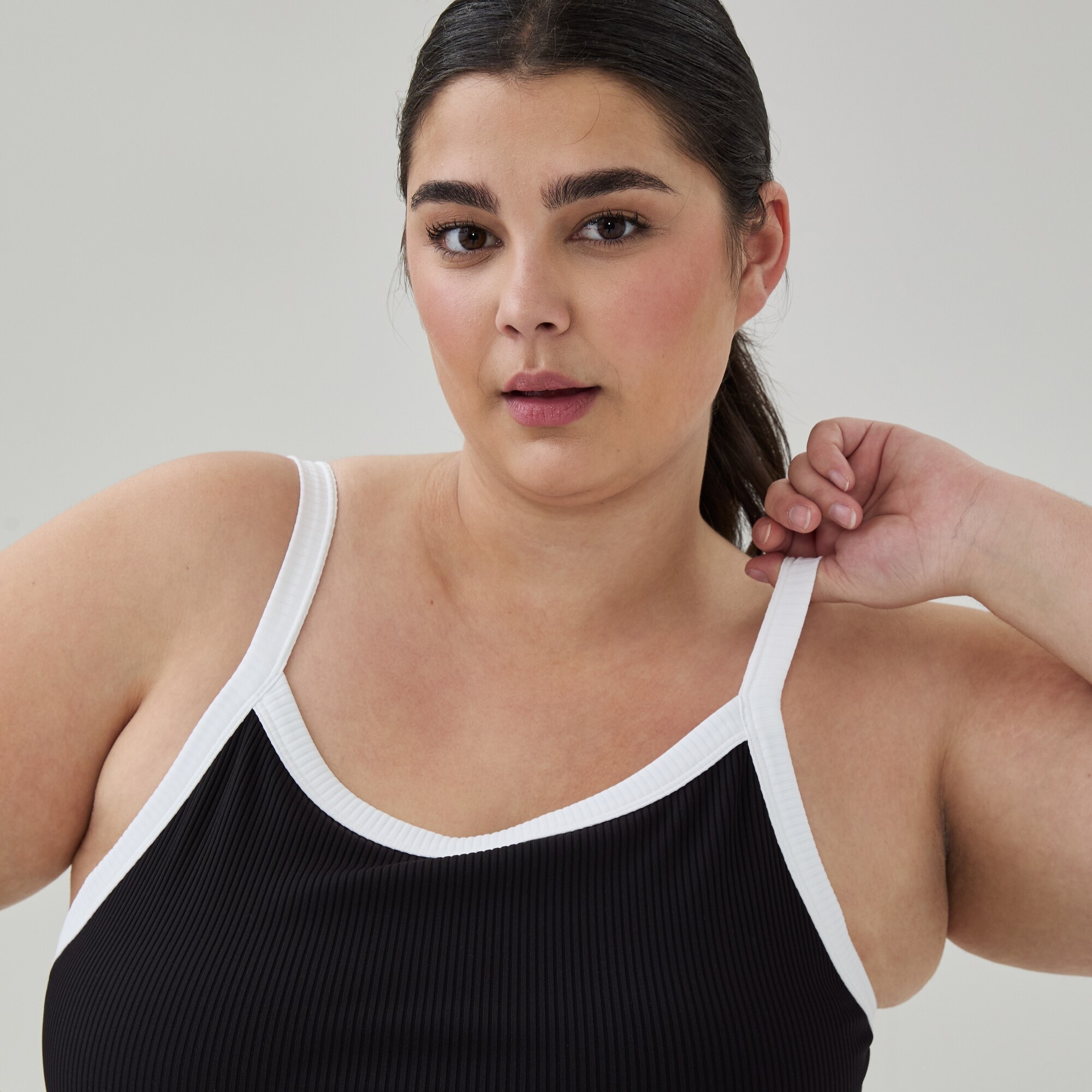 Women+ Cropped Tank Top