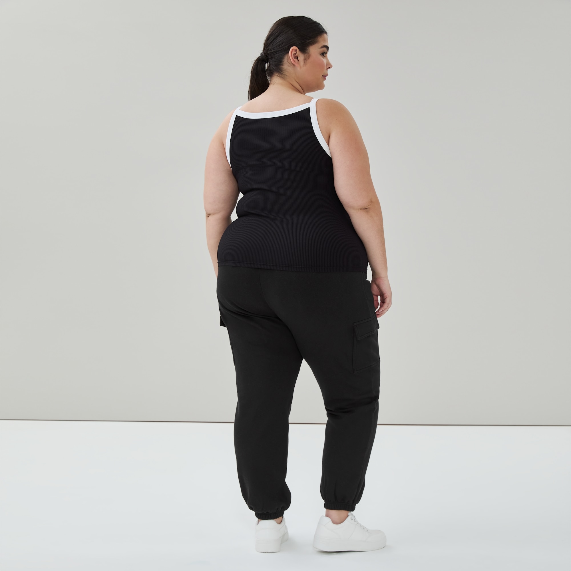 Women+ Cropped Tank Top