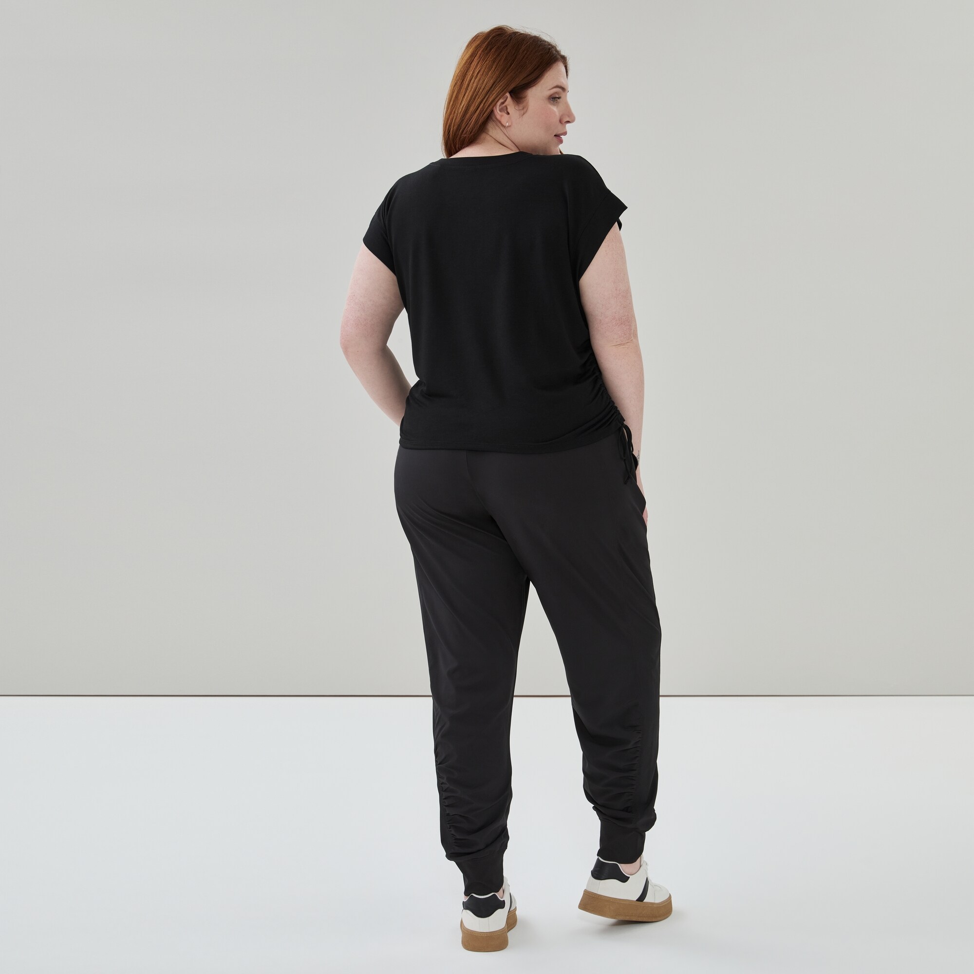 T-shirt court en micro-ratine bouclée Femmes+