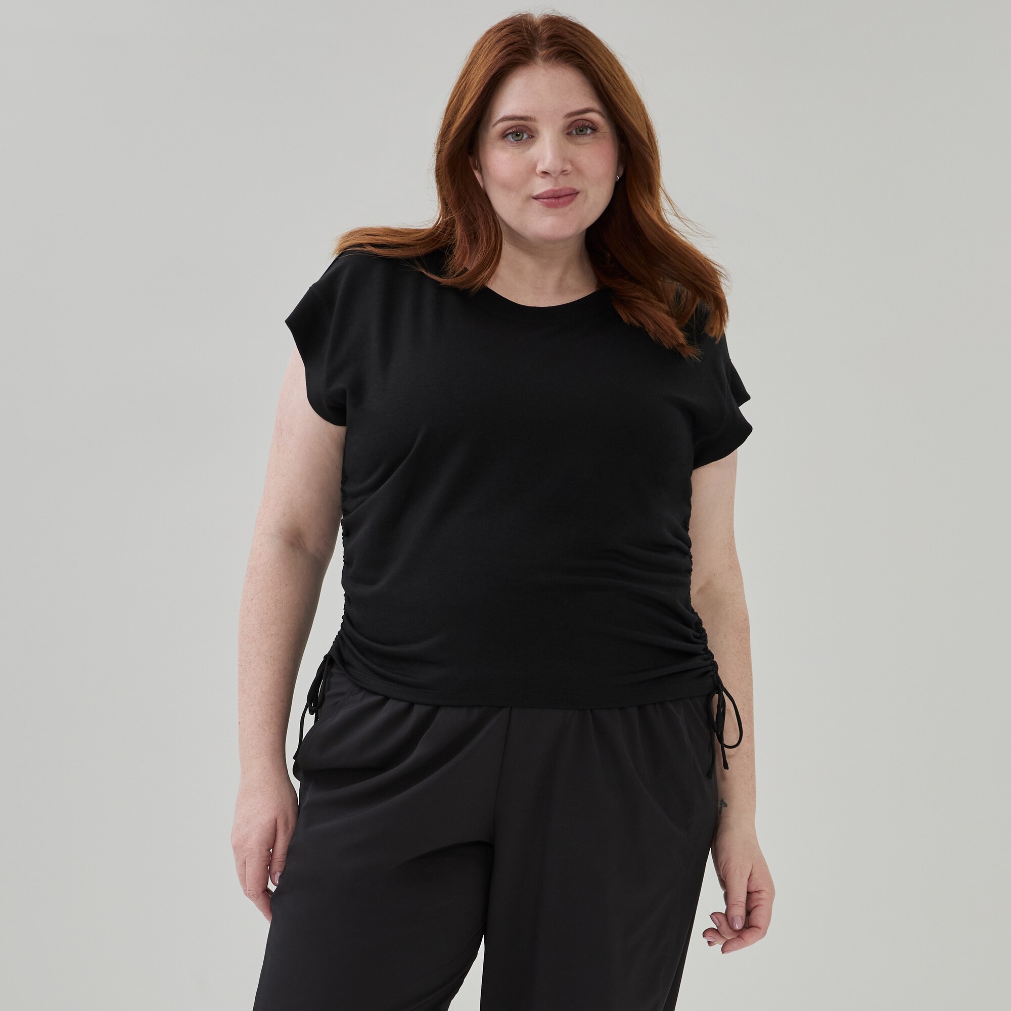T-shirt court en micro-ratine bouclée Femmes+