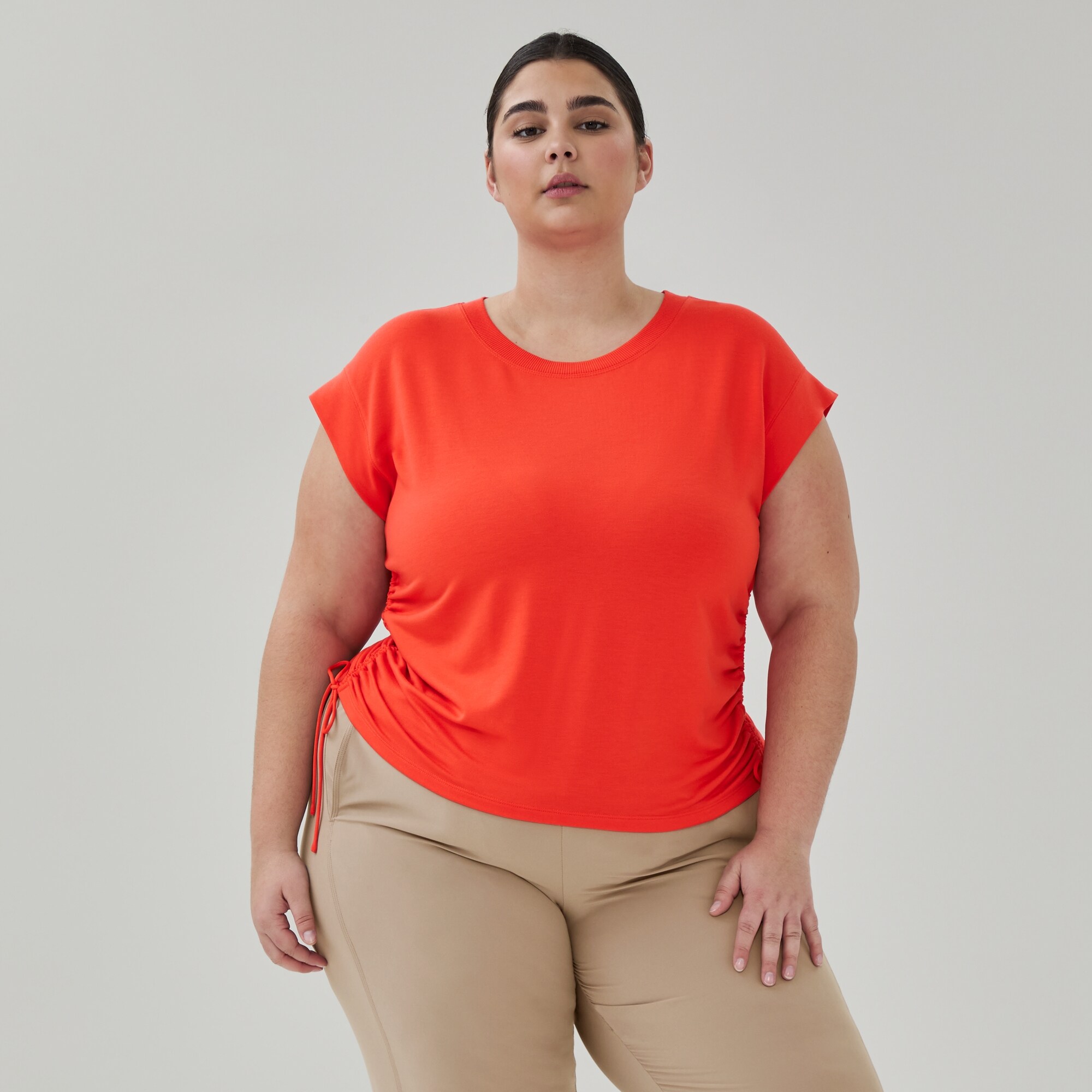 T-shirt court en micro-ratine bouclée Femmes+