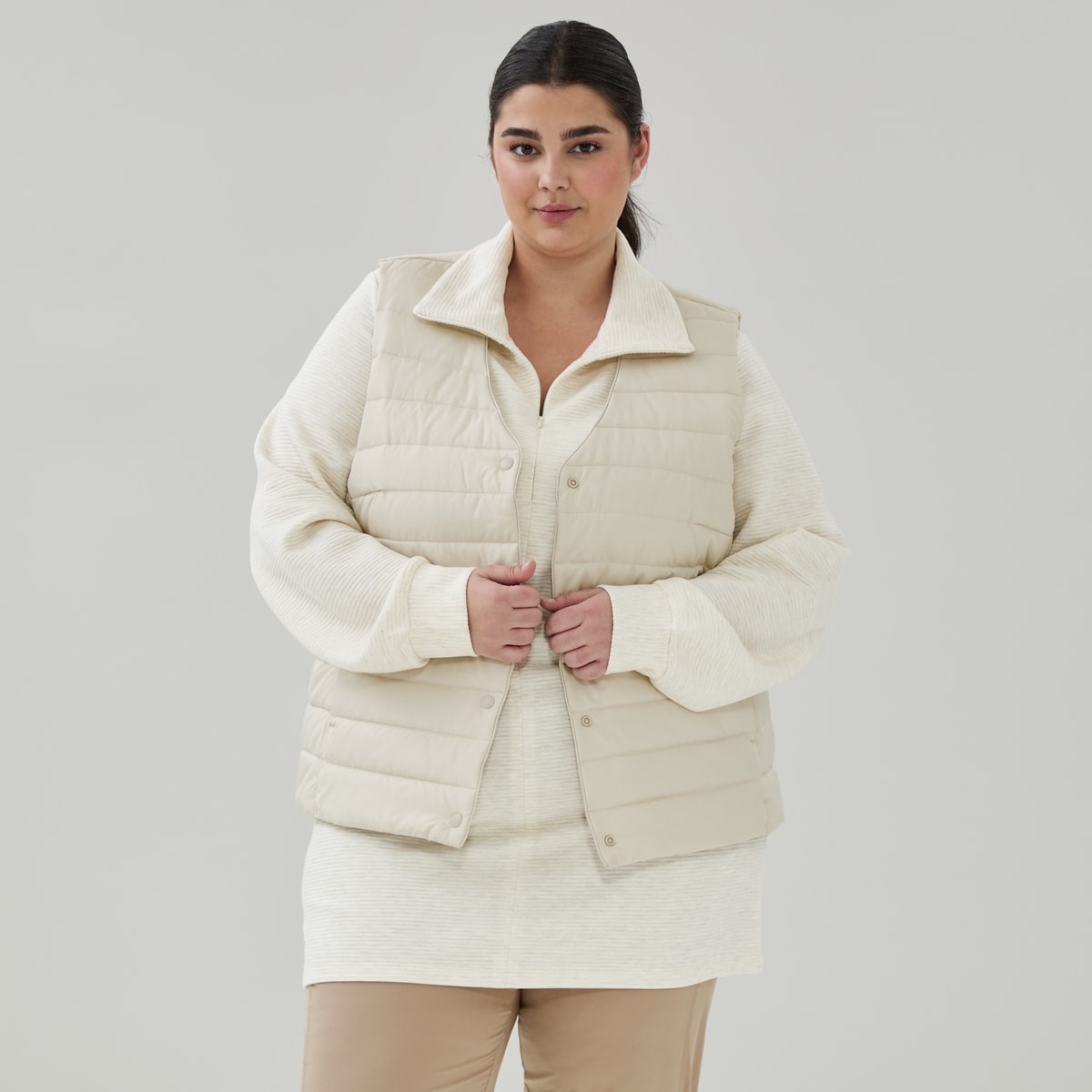 Women+ Lightweight Puffer Vest - Light Sand