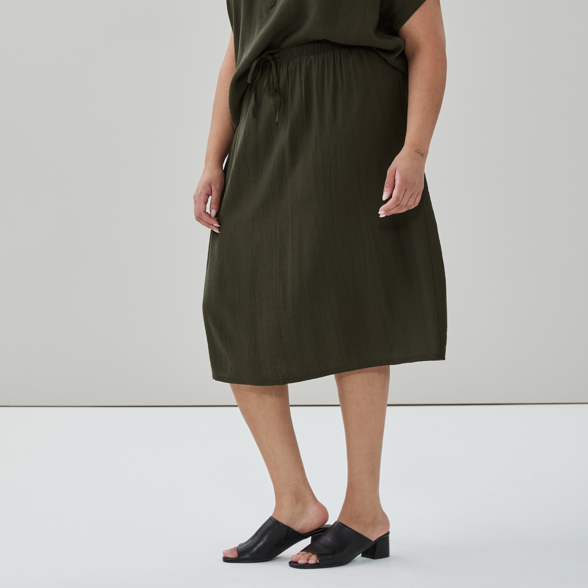 Women+ Gauze Pull-On Midi Skirt