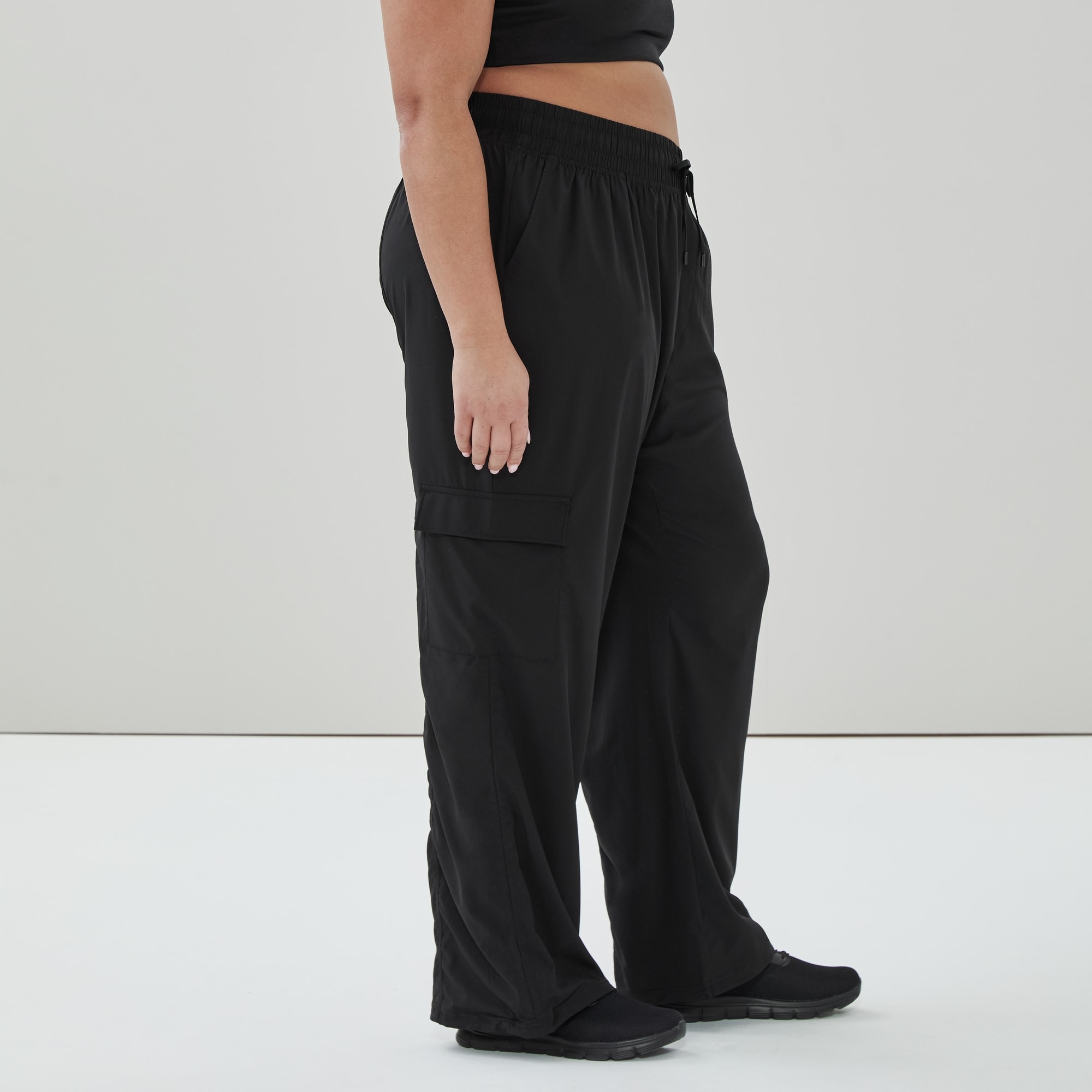 Women+ Cargo Pant in Black from Joe Fresh