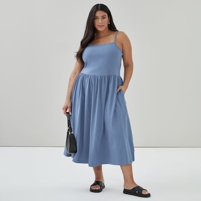Joe Fresh Robe midi en tricot Femmes+ 1 ea, 35,00 $/1ch