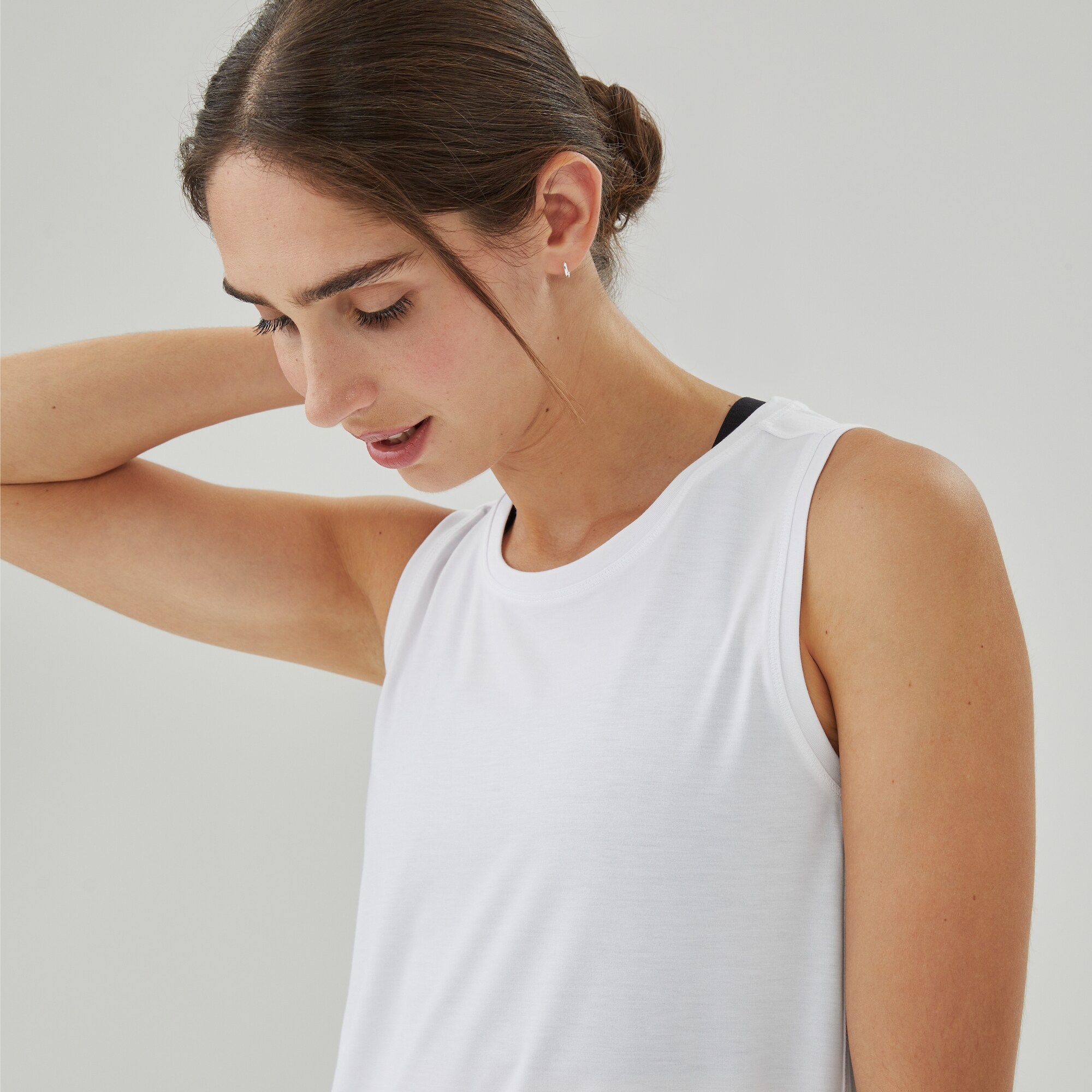 Débardeur sport évacuant l’humidité