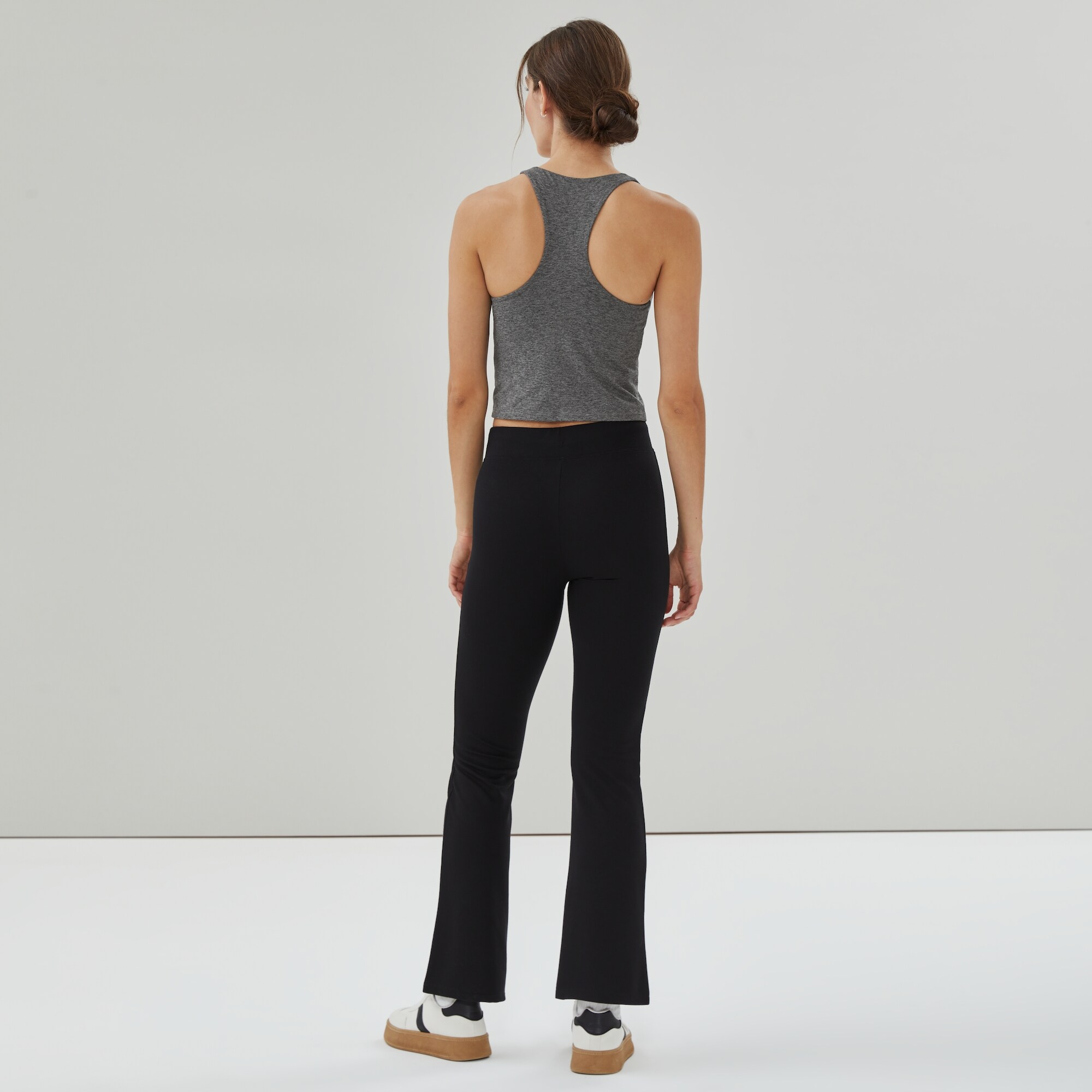 Pantalon en molleton évasé, tissu microbouclette
