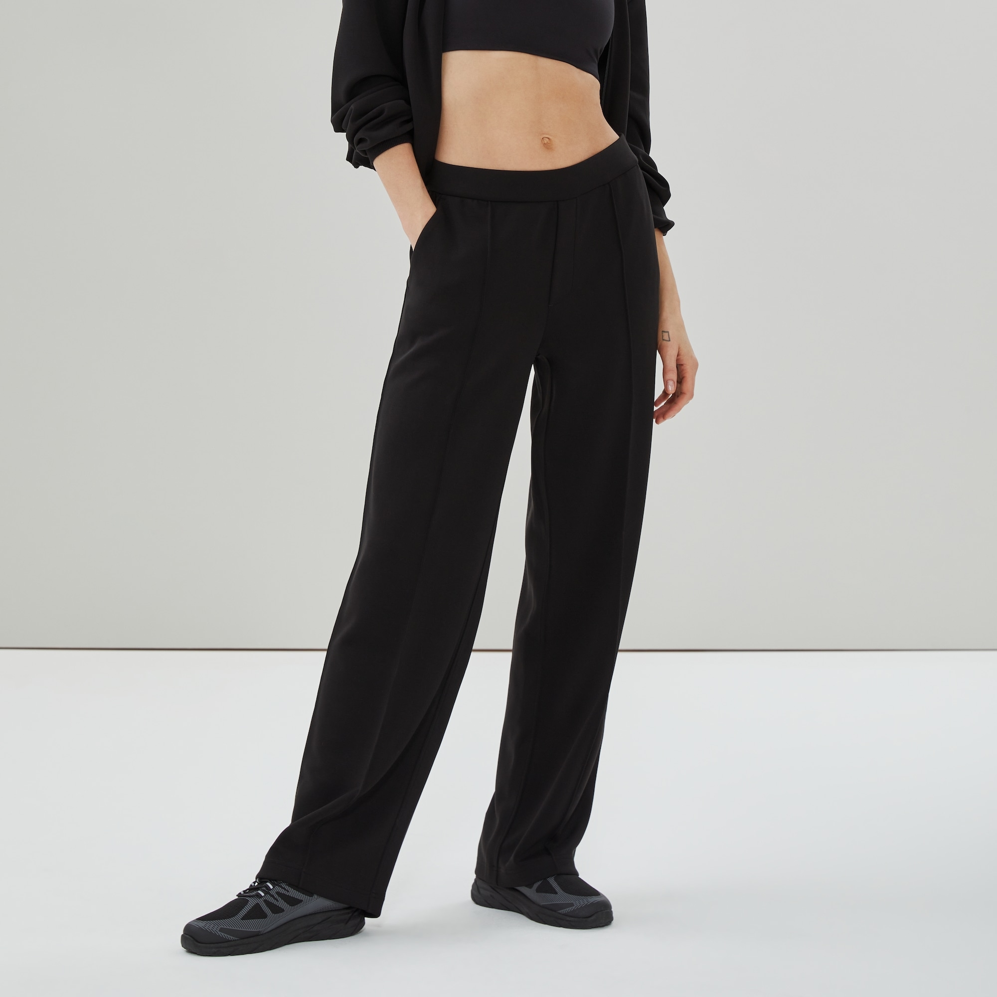 SoftWash Pintuck Sweatpant in Black from Joe Fresh