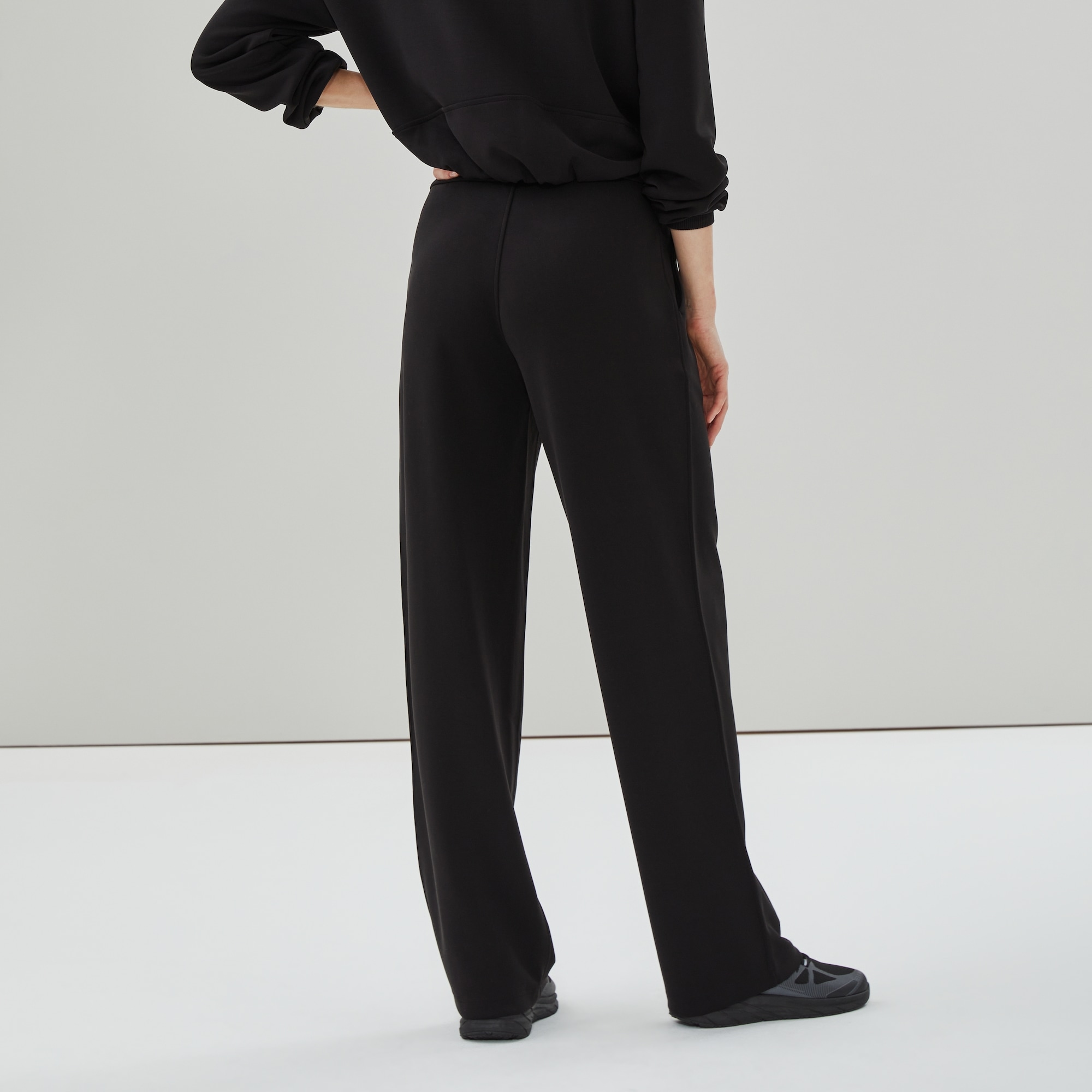 SoftWash Pintuck Sweatpant in Black from Joe Fresh