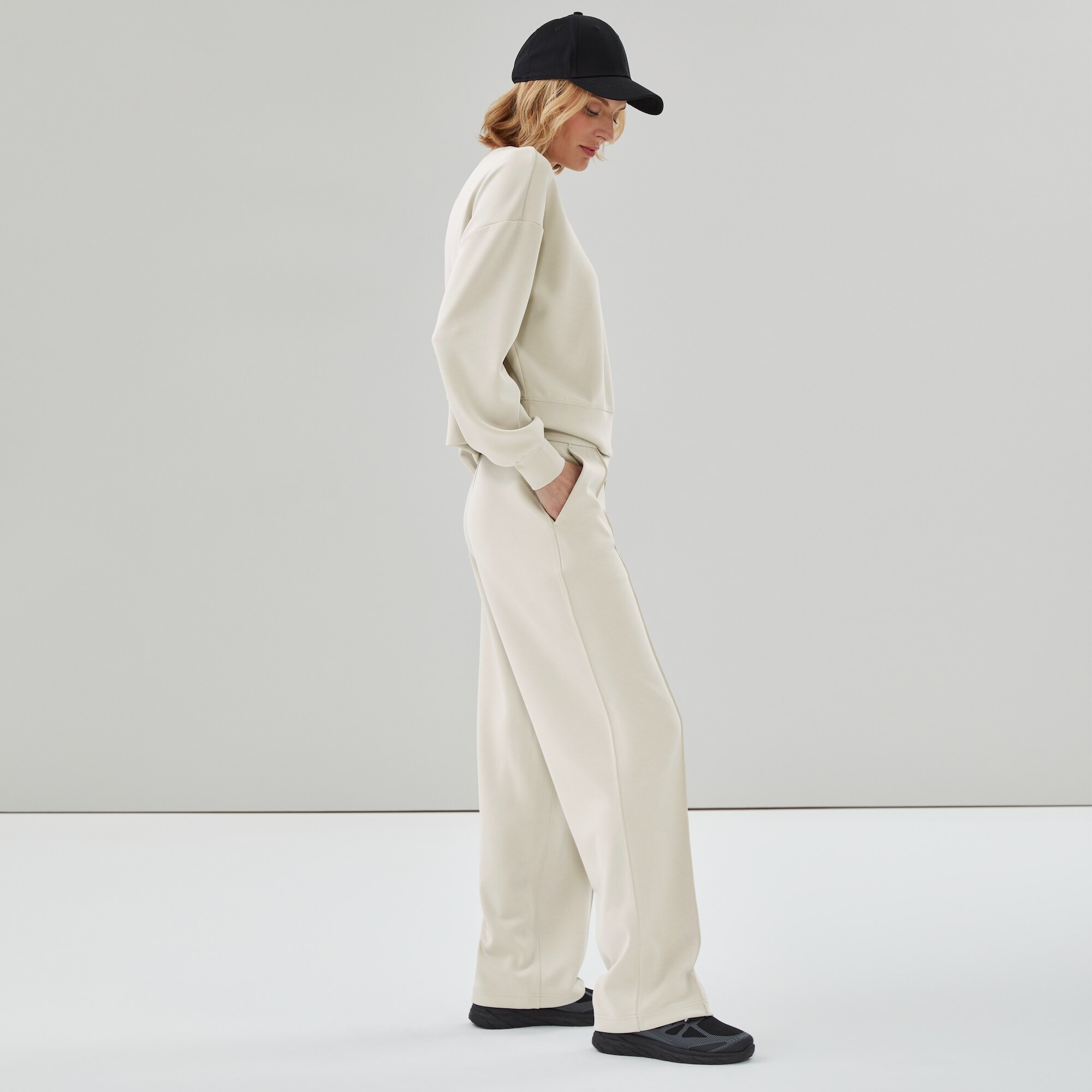 SoftWash Pintuck Sweatpant